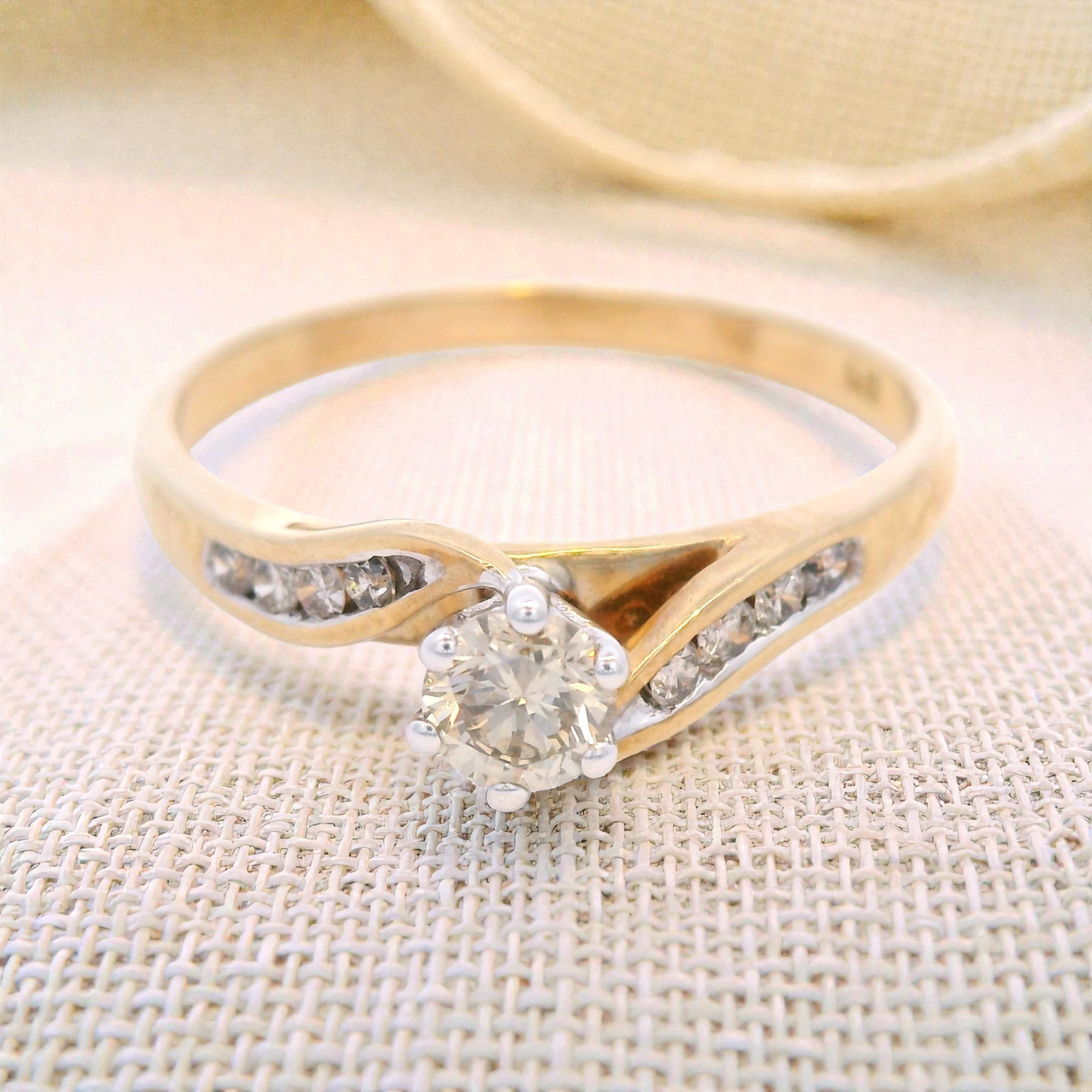 Diamond Halo Ring in Yellow Gold