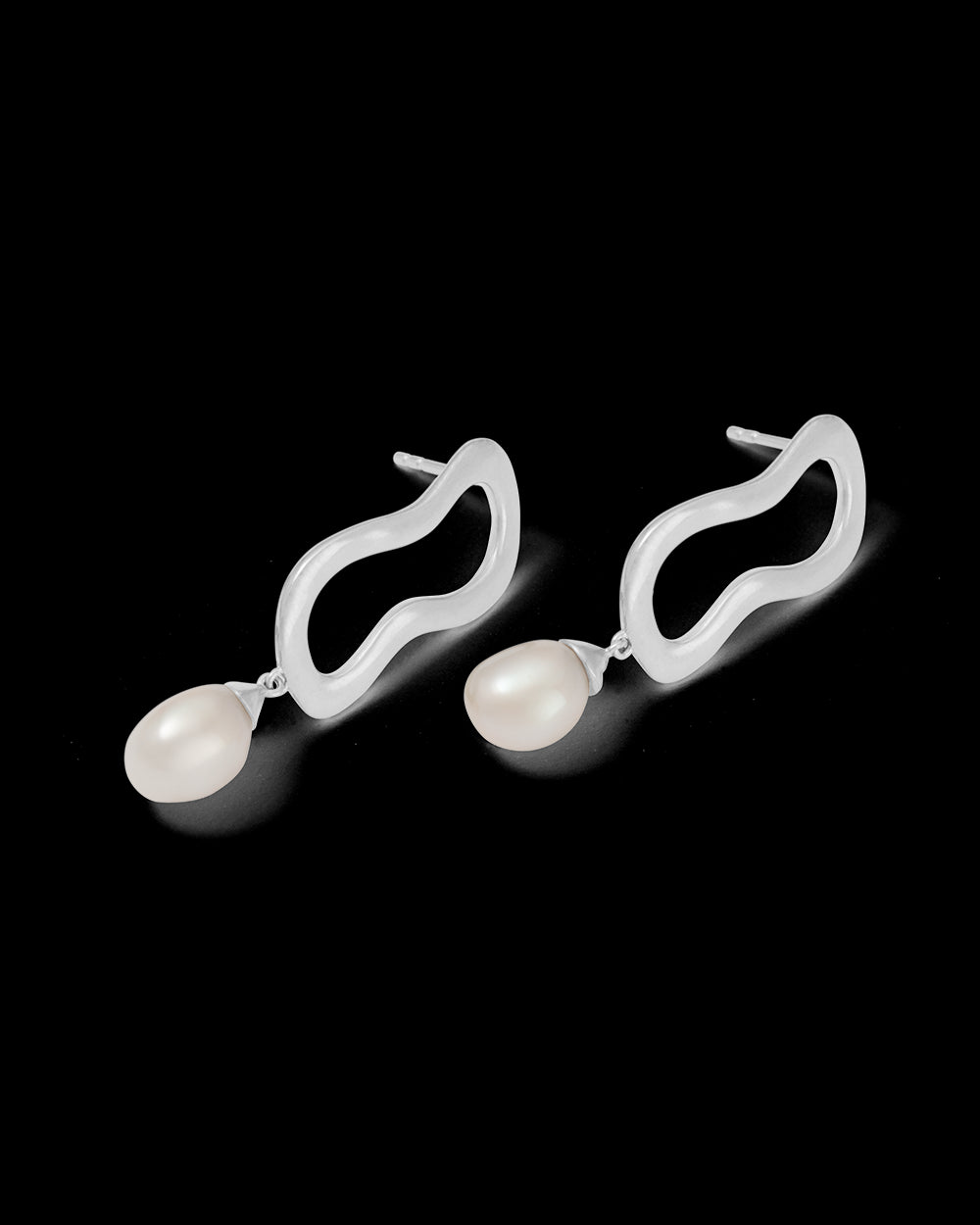Kirstin Ash Sterling Silver Onda Pearl Earrings