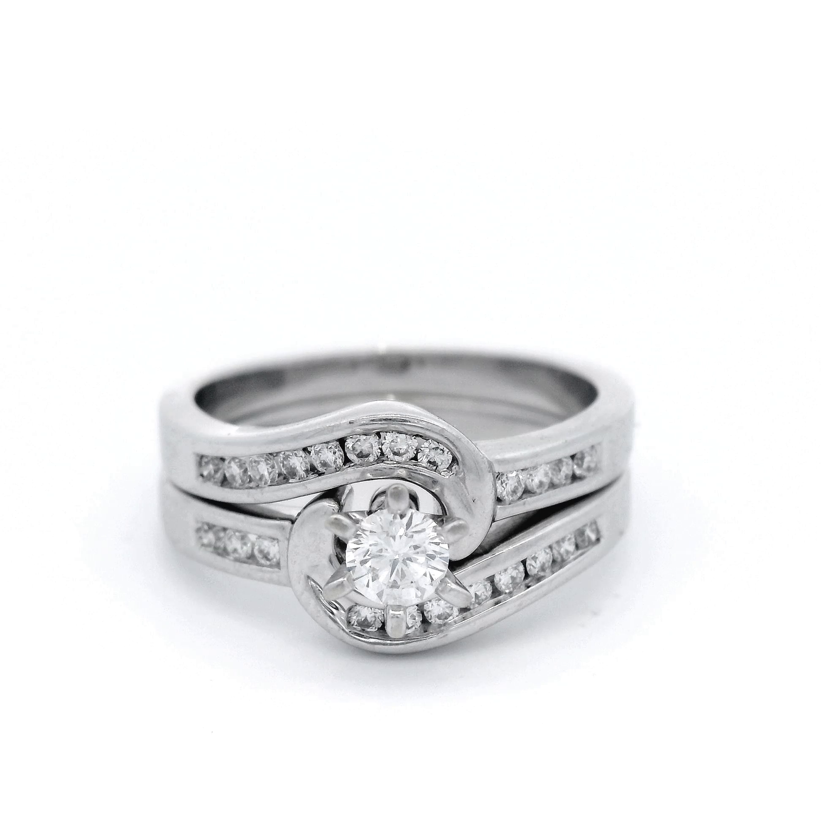 Diamond Set Fitted Wedder Ring in White Gold