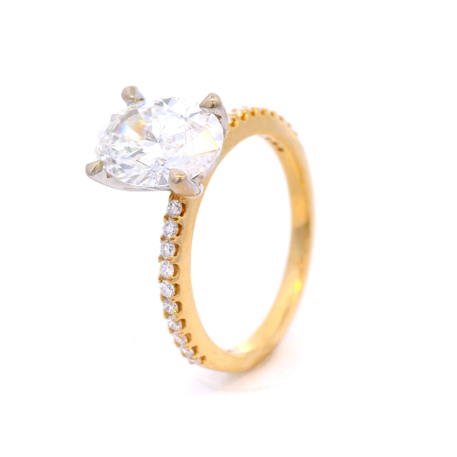 18 Carat Yellow Gold Diamond Ring