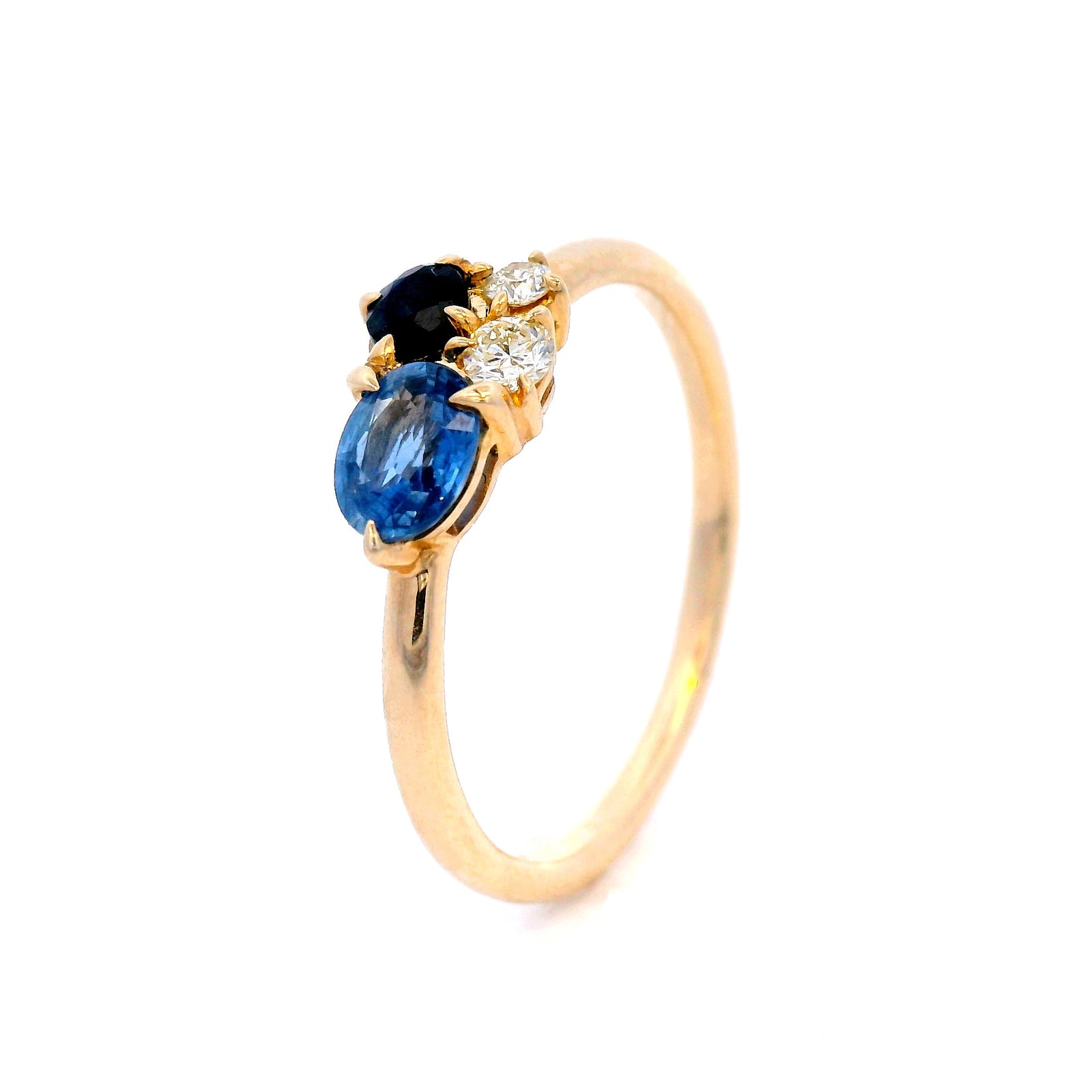 Ceylon Sapphire and Blue Sapphire Ring in Yellow Gold