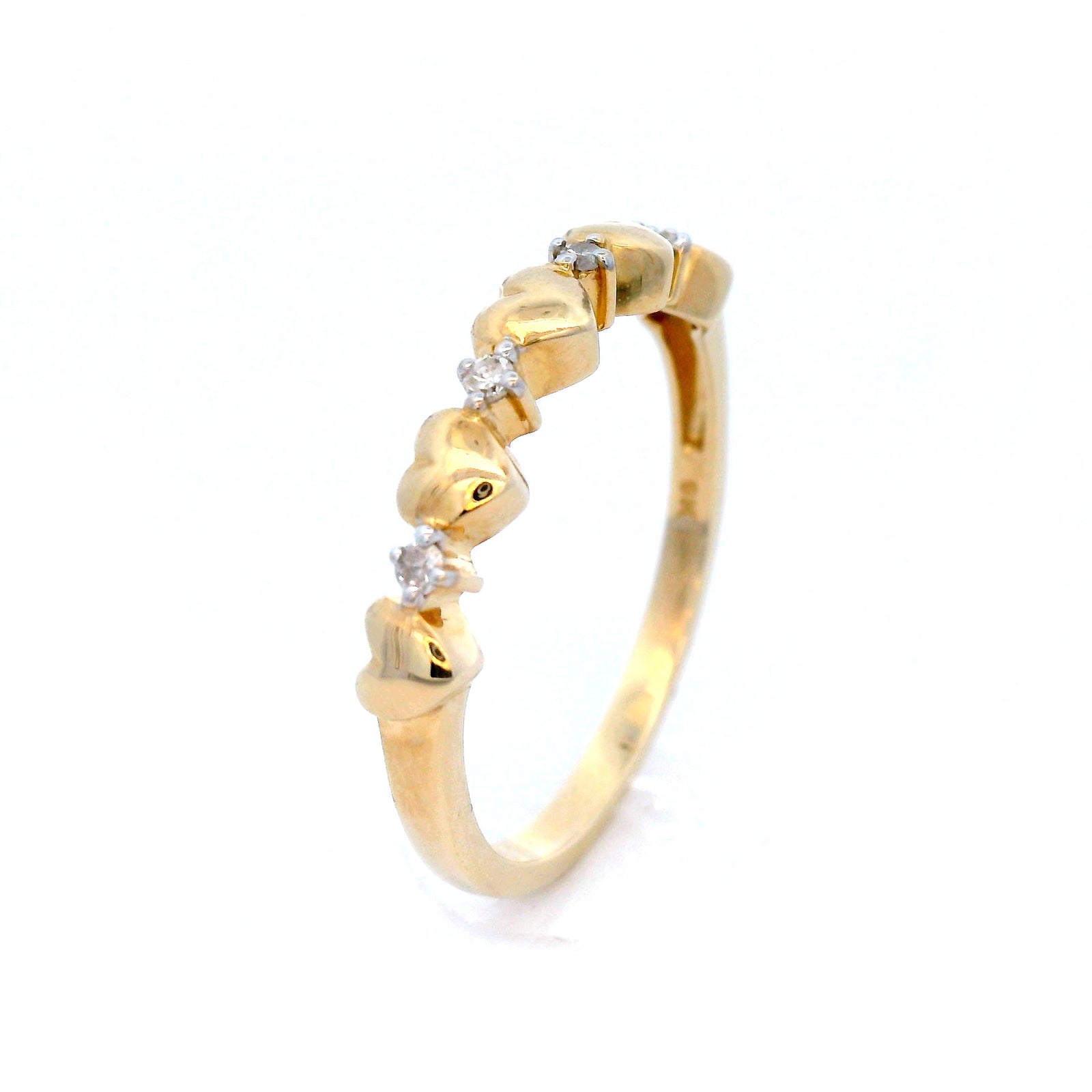 Diamond Heart Ring in Yellow Gold