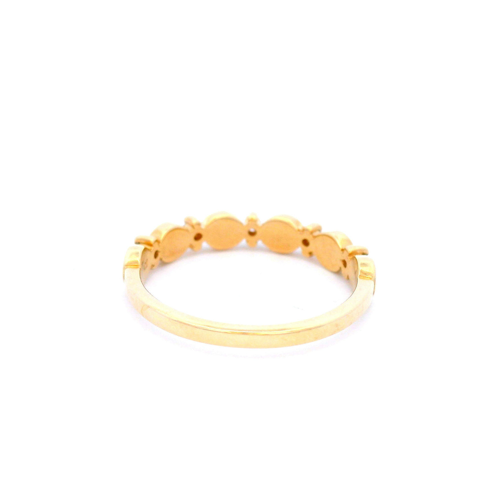 Diamond Ring in Yellow Gold
