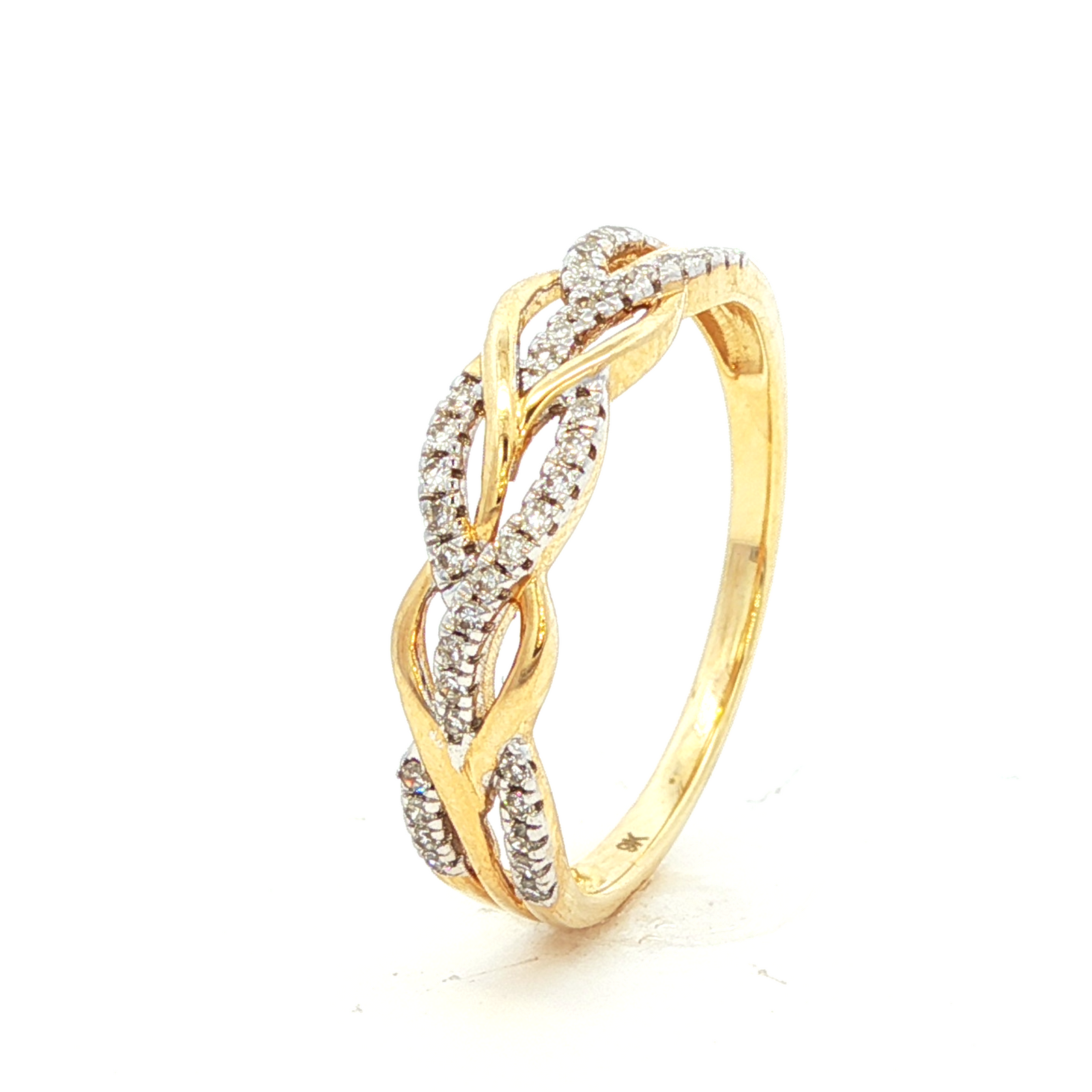 Yellow Gold Band Ring with Round Brilliant Diamonds