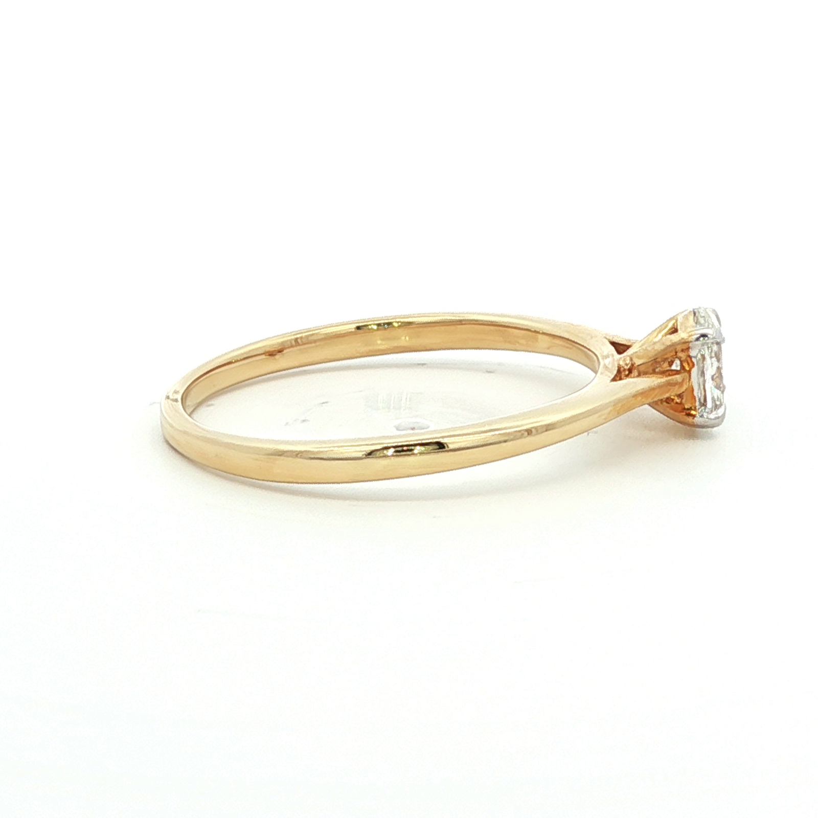 Oval Cut Diamond Solitaire Ring in Yellow Gold