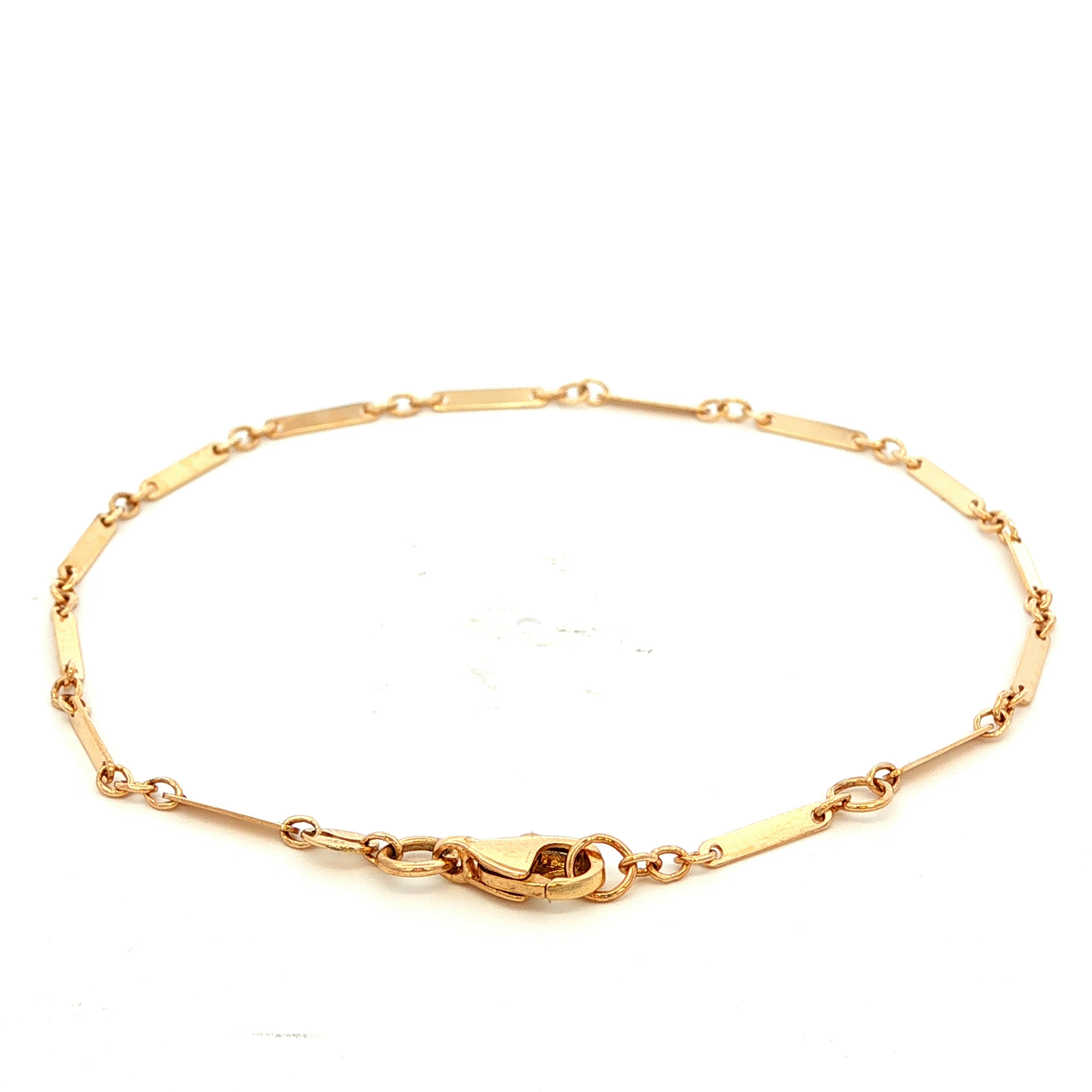 Fine Flat Bar Bracelet in Yellow Gold