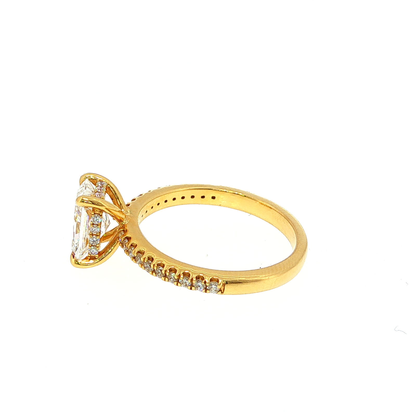 18 Carat Yellow Gold Diamond Dress Ring