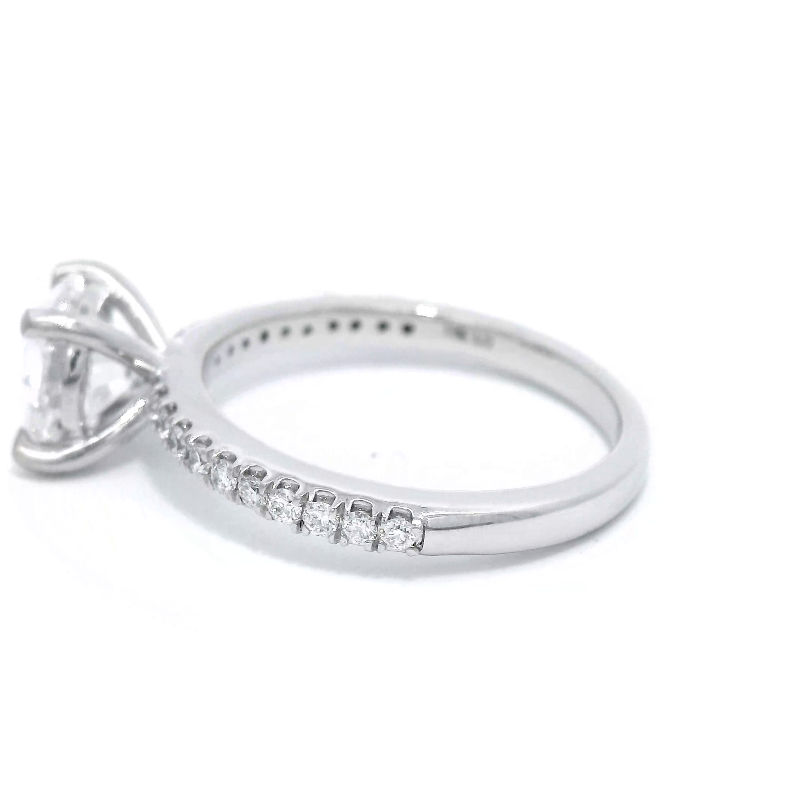 18 Carat White Gold Diamond Dress Ring