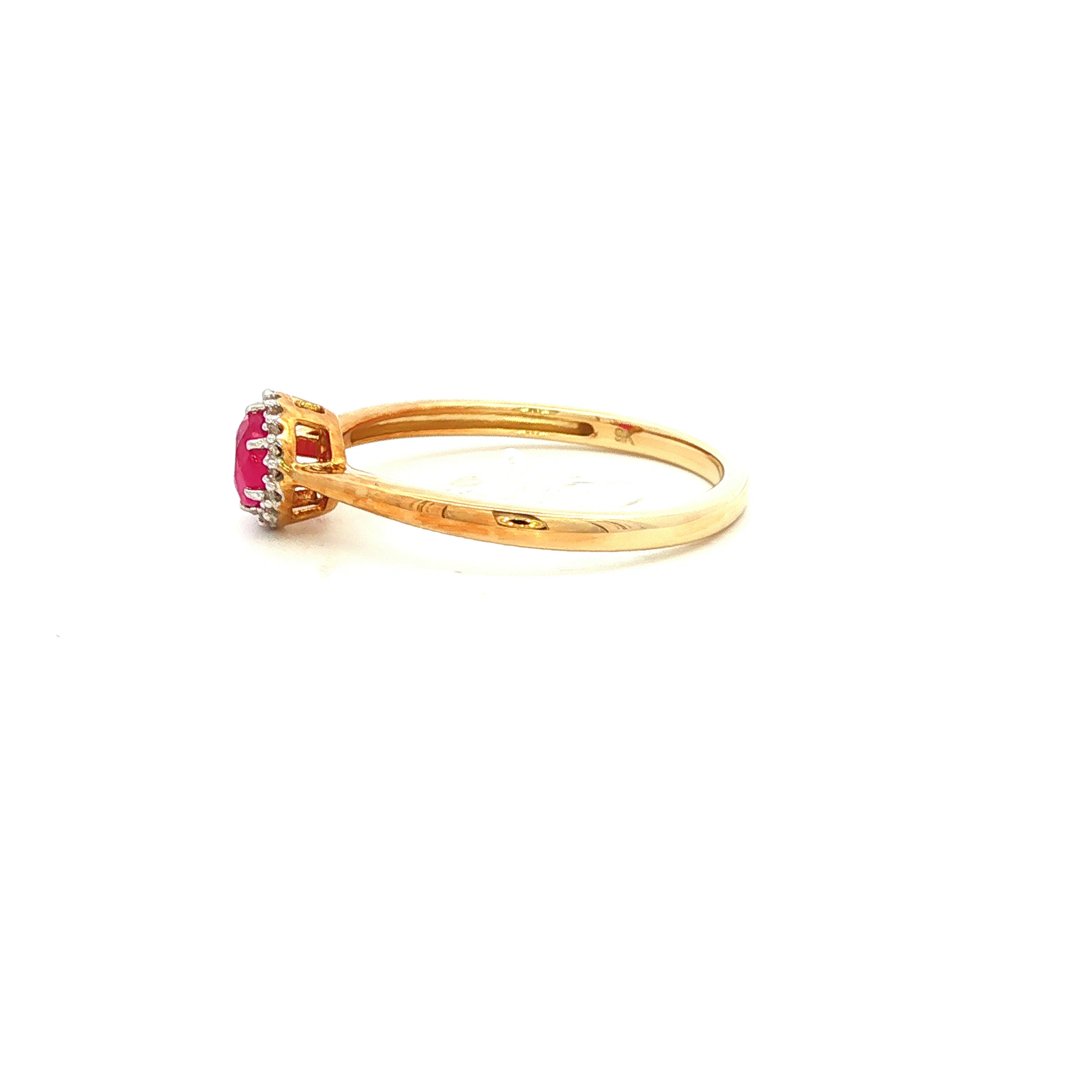 Diamond and Ruby Ring in Yellow Gold