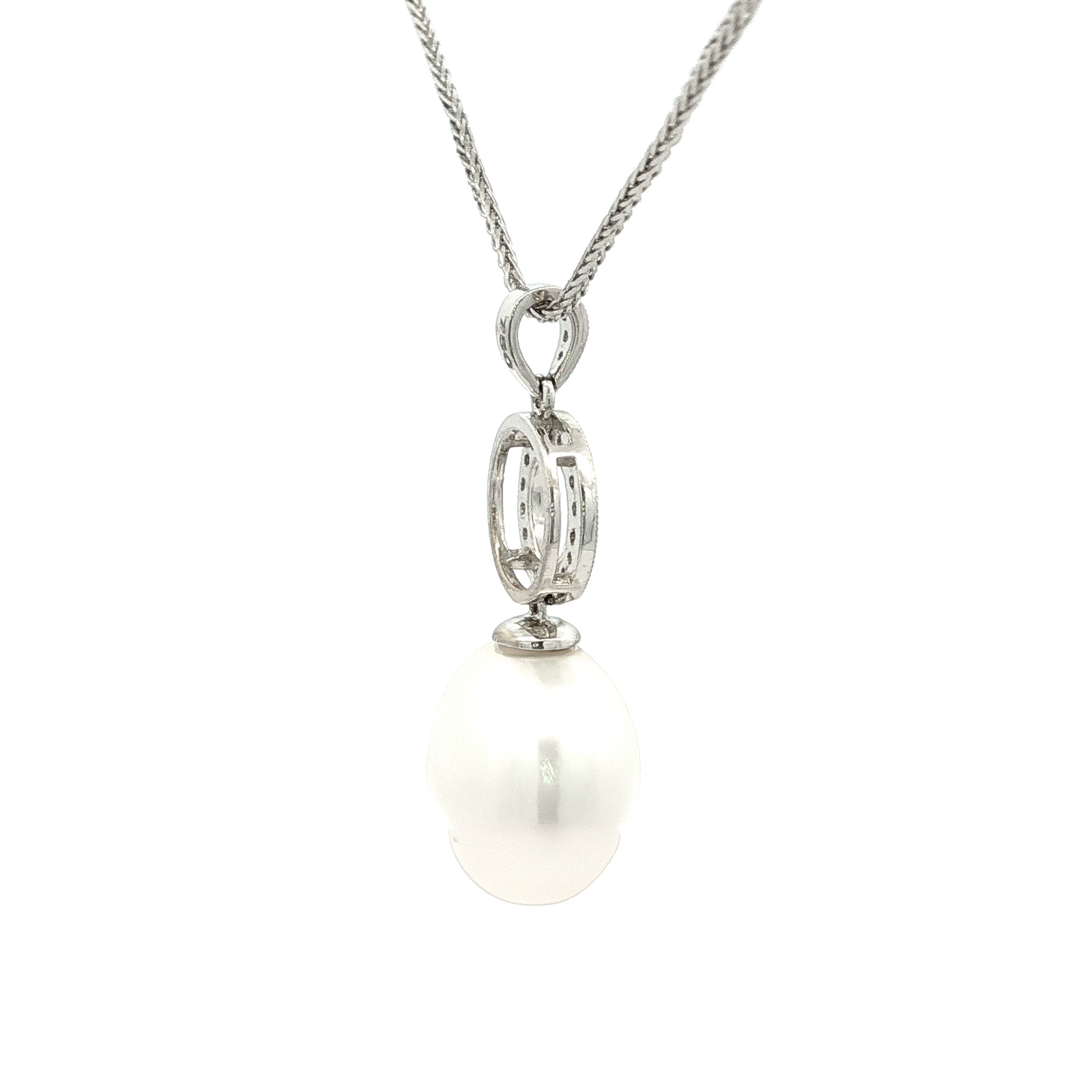 Pacific Button Pearl with Diamond and White Gold Bail