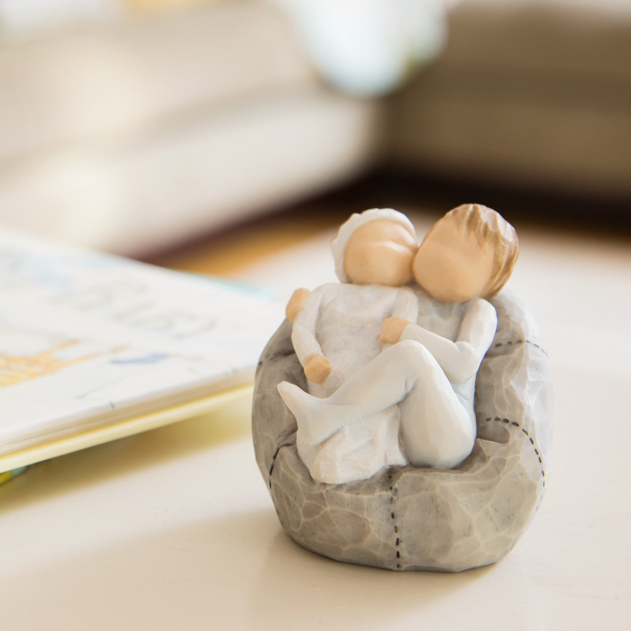 Willow Tree - My new baby (sky)