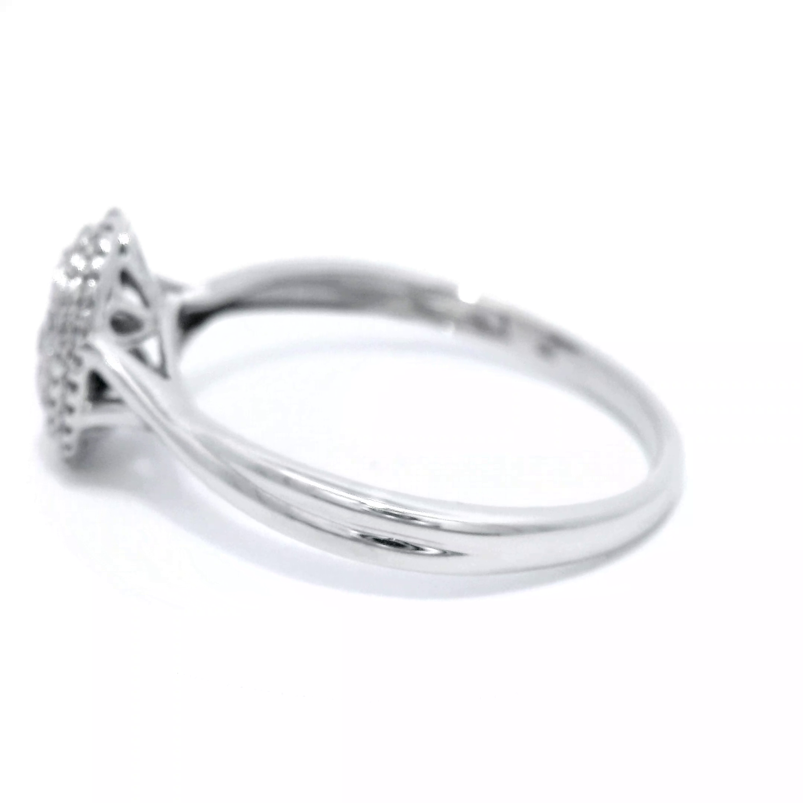 Diamond Halo Cluster Ring in White Gold