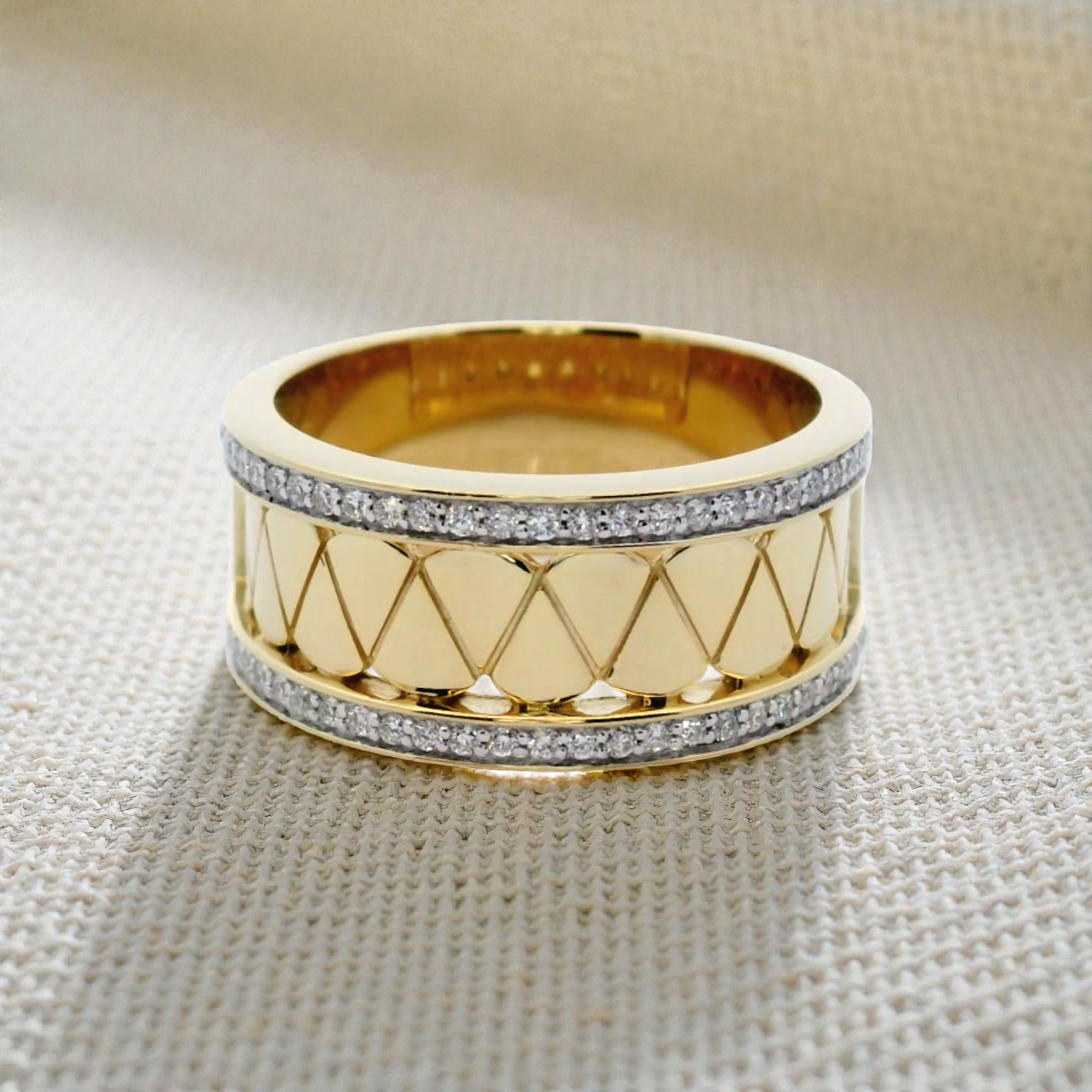 Diamond Band Ring Set in Yellow Gold