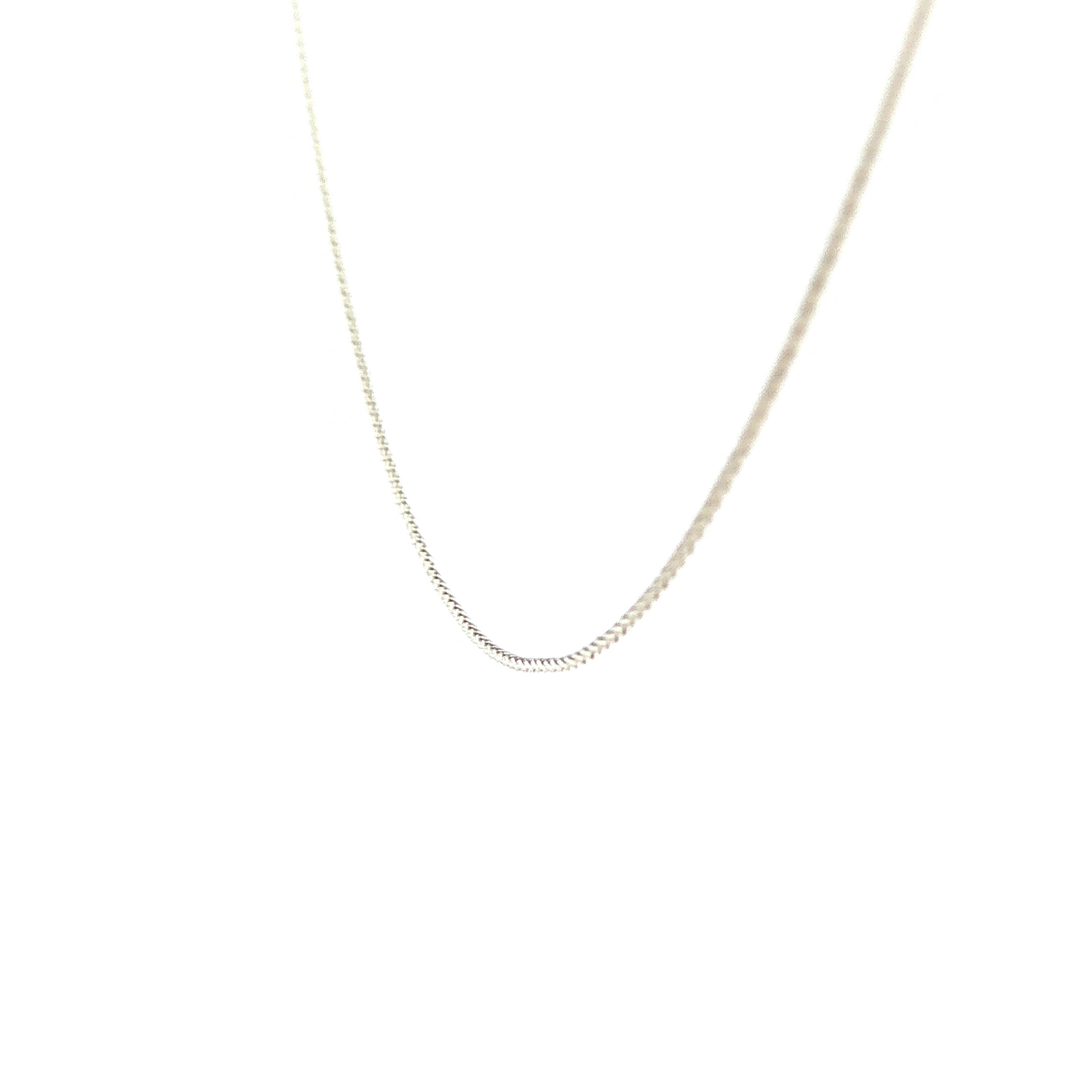 Triple Wheat 12 Cuts (Round Look) Necklace in White Gold