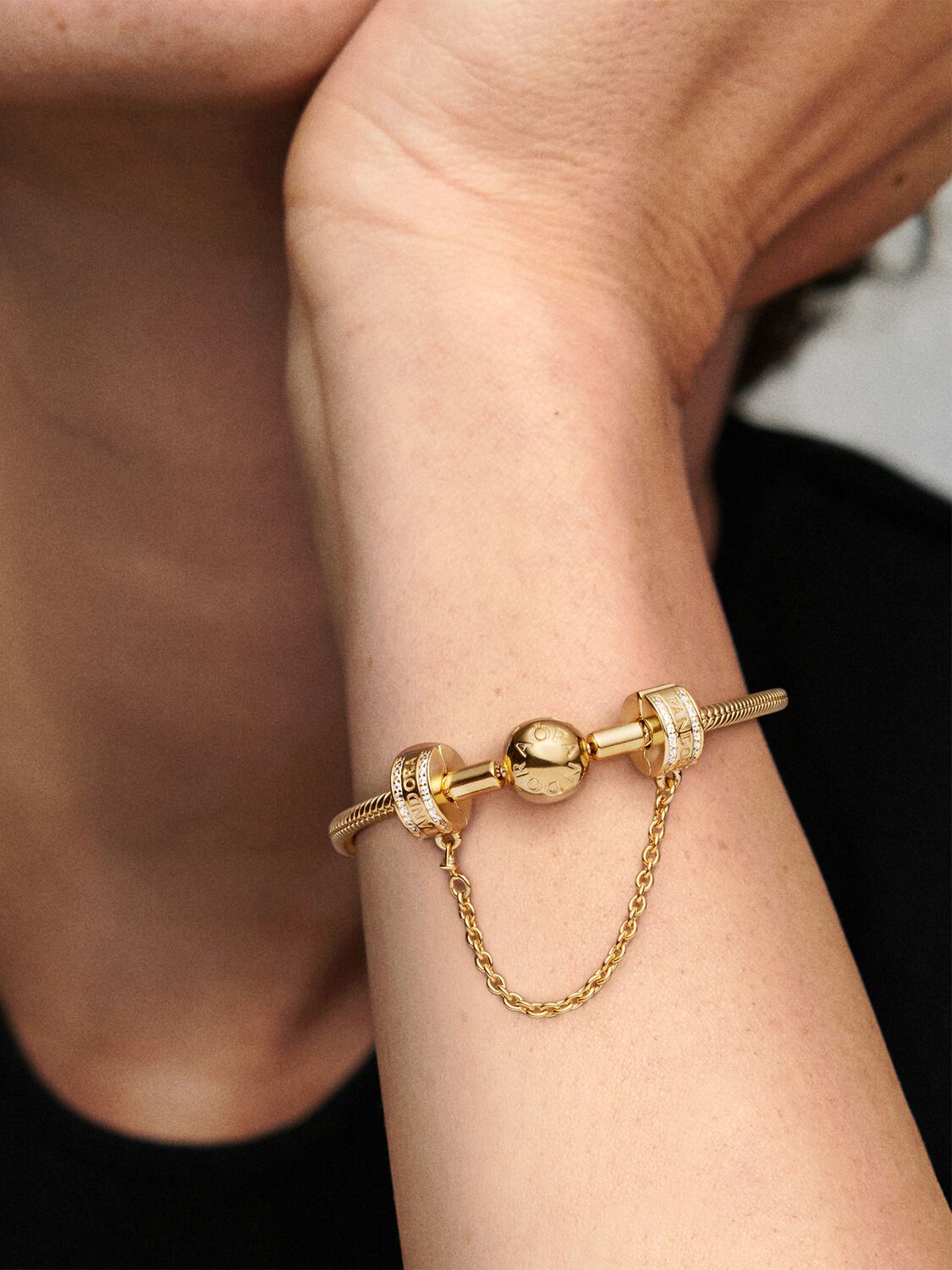 PANDORA Shine PANDORA Logo Safety Chain