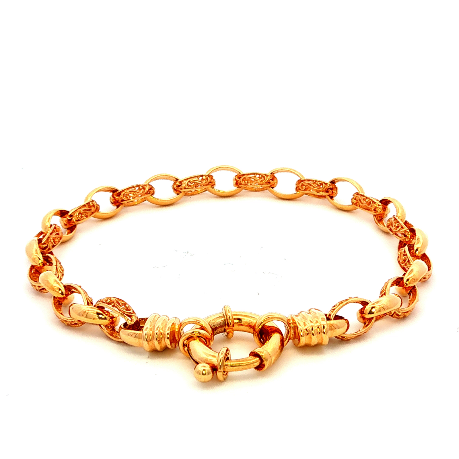 Solid Oval Filigree Belcher Bracelet in Yellow Gold