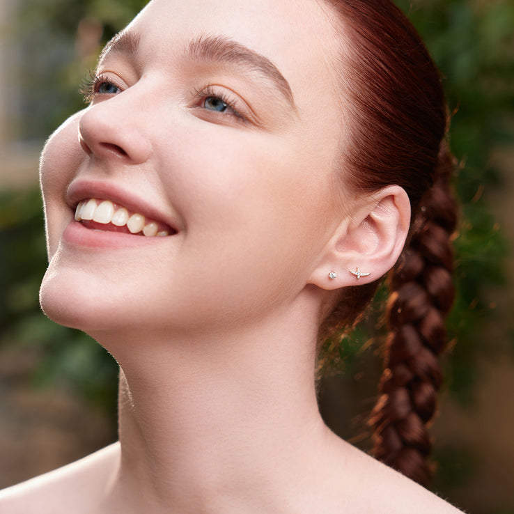 #4A TWINKLE SIL KISS PAVE STUDS