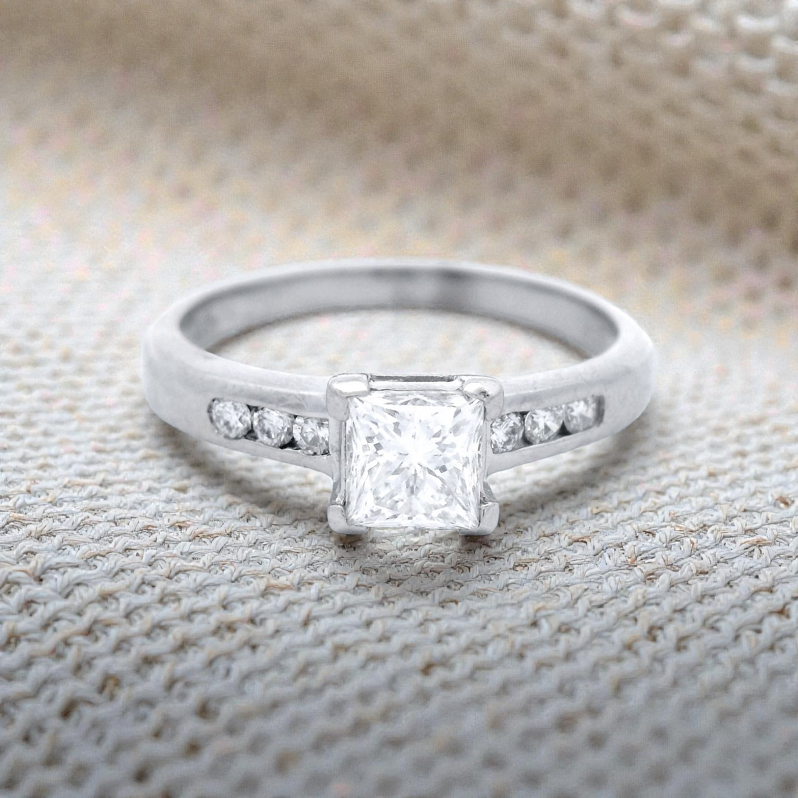 Princess Claw Set with Pave Shoulders Dress Ring