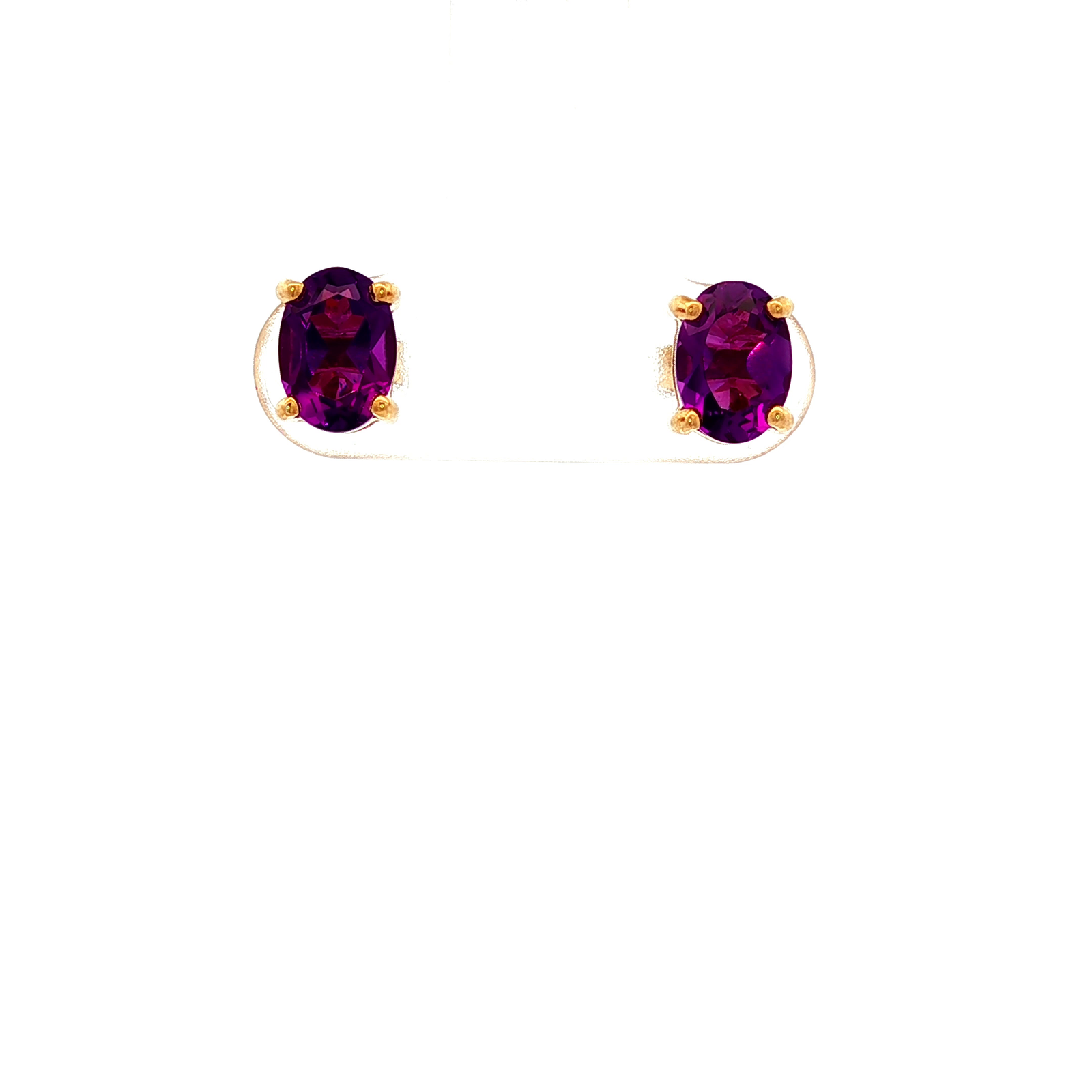 Oval Amethyst Stud Earrings in Yellow Gold