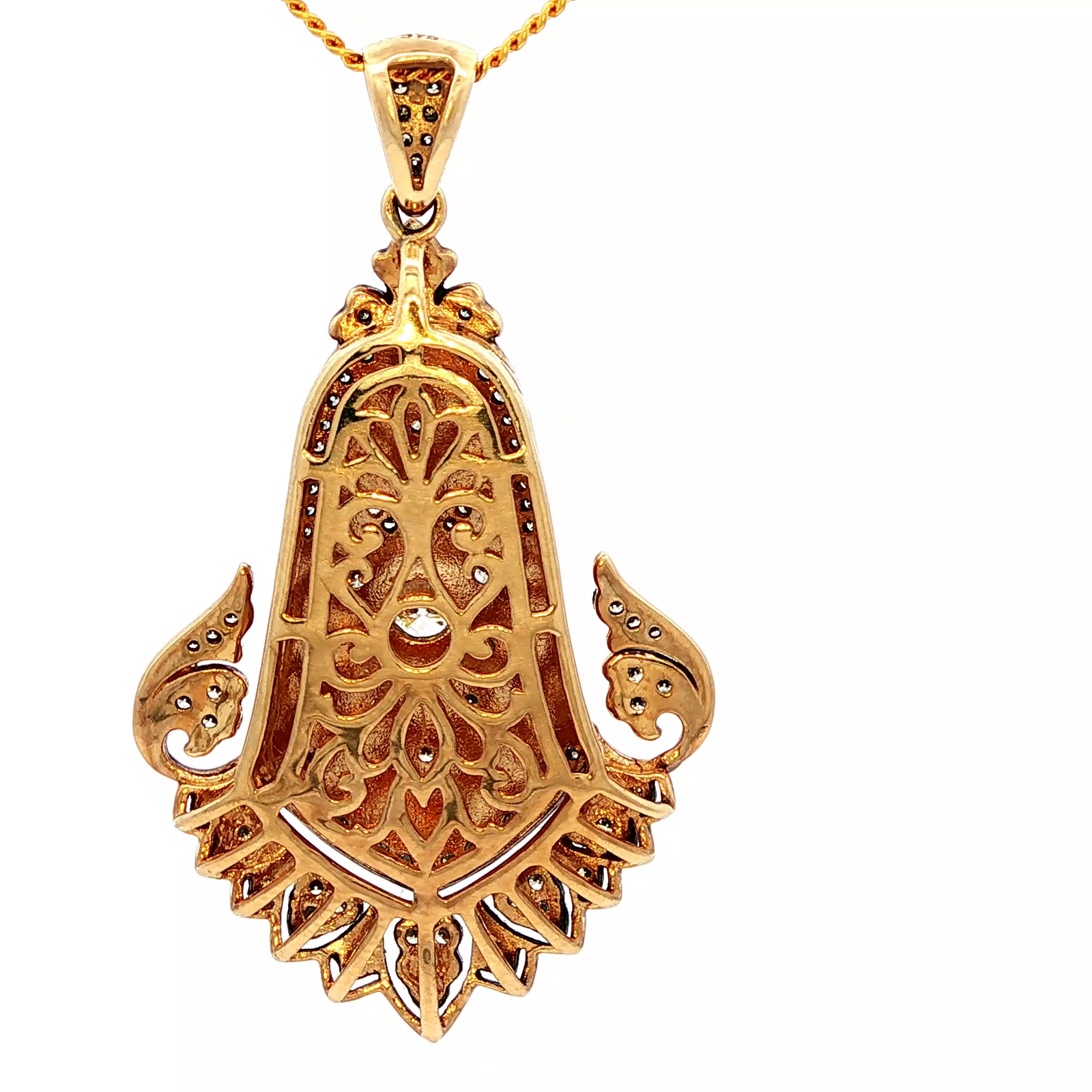 White Diamond Vintage Pendant in Yellow Gold