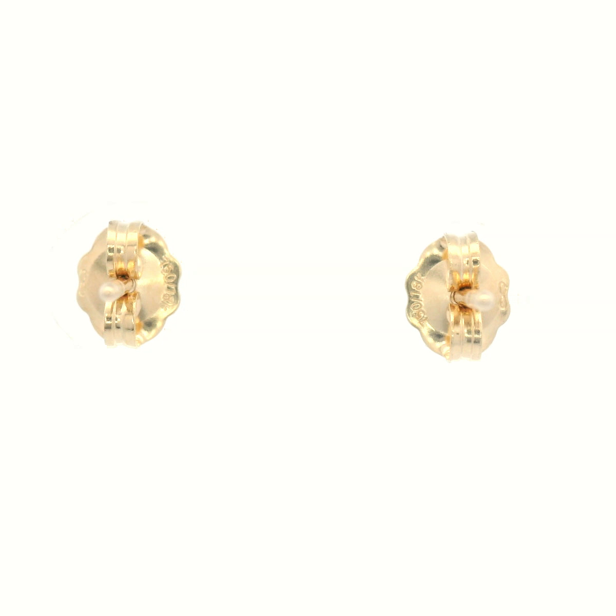 Round Brilliant Cut Diamond in a 4 Claw Yellow Gold Studs
