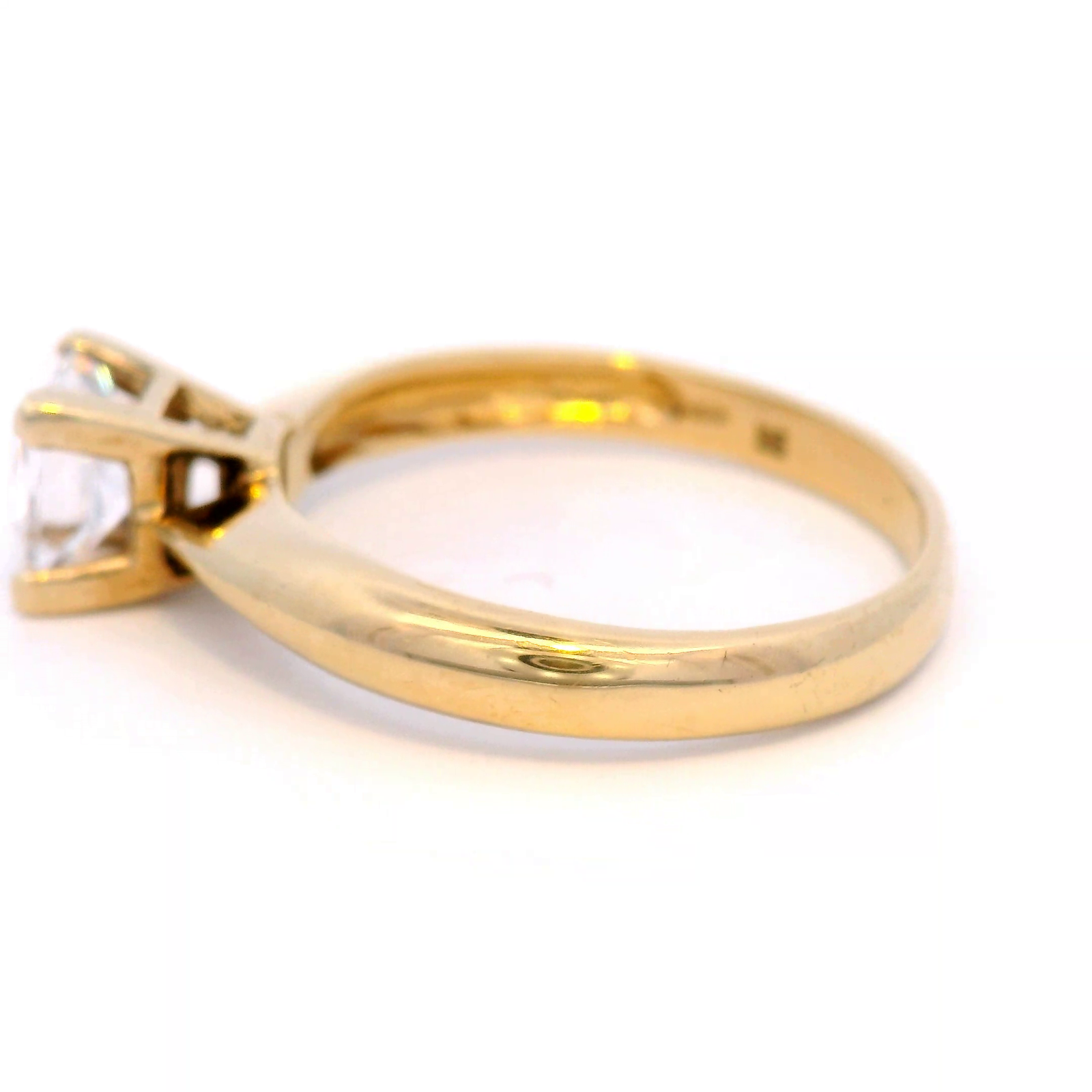 9 Carat Yellow Gold 1.25 Carat Cubic Zirconia Ring