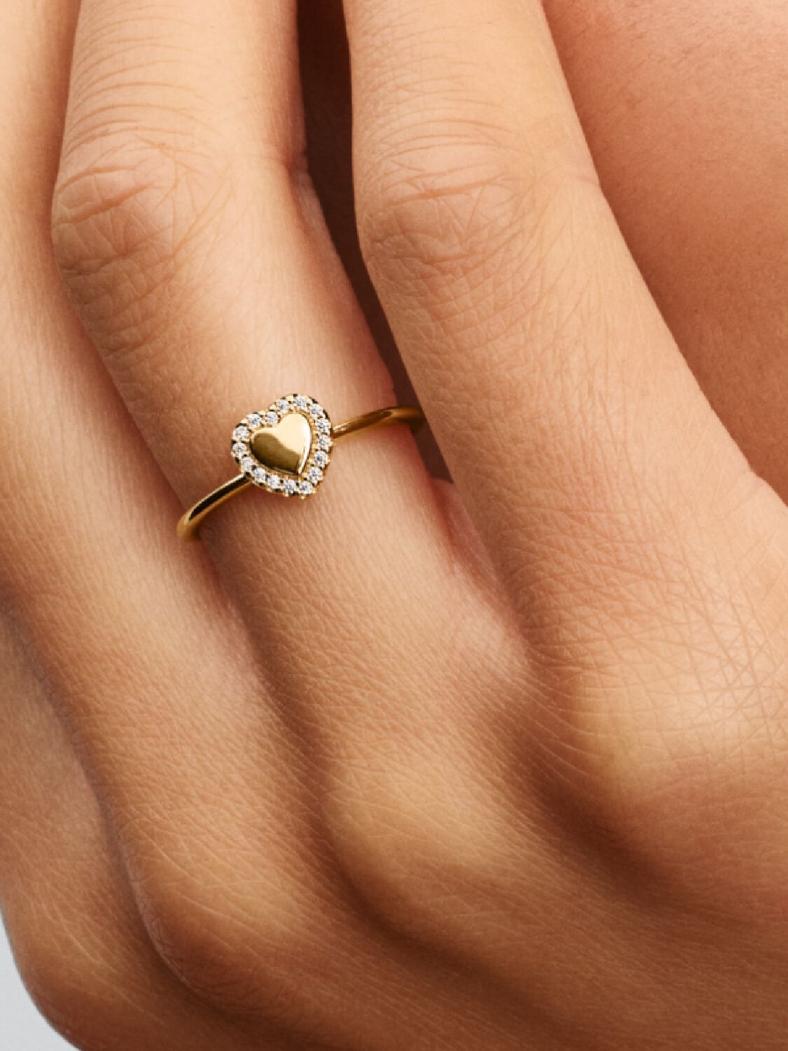 Pandora Engravable Heart Halo Ring