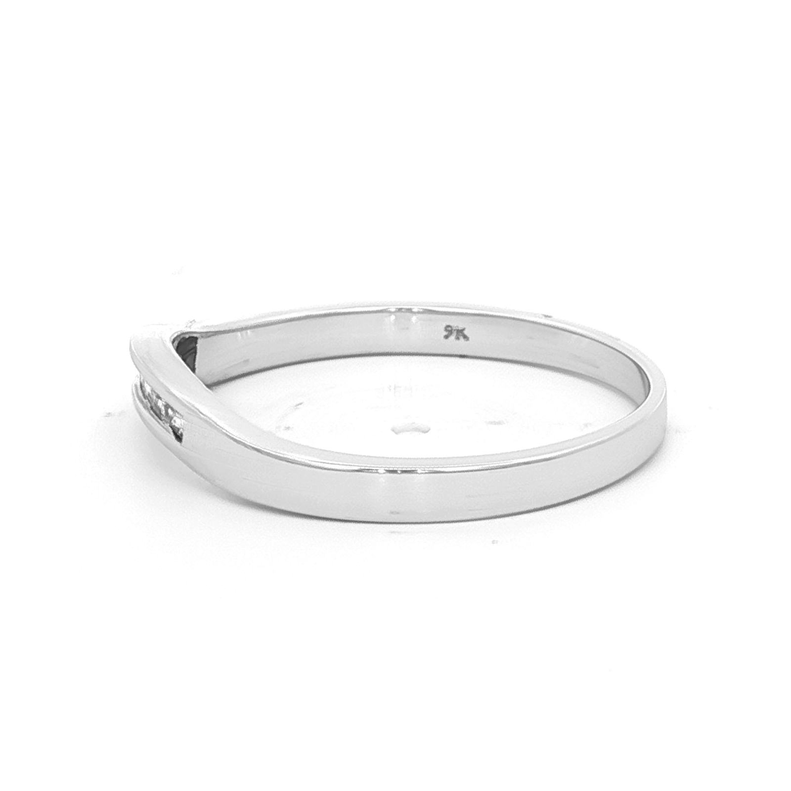 Curved White Gold Princess Cut Diamond Ring