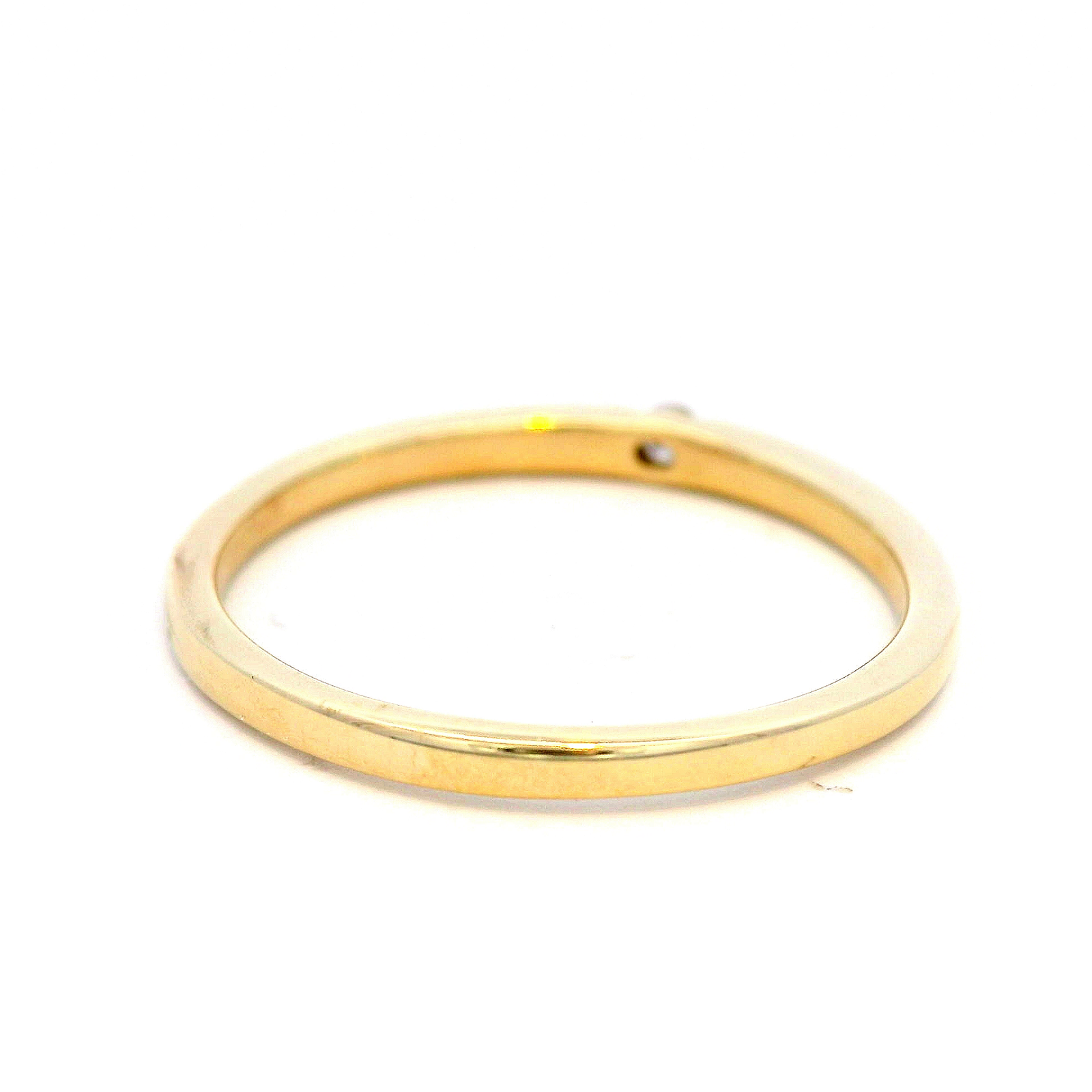 9 Carat Yellow Gold Ring with Diamond