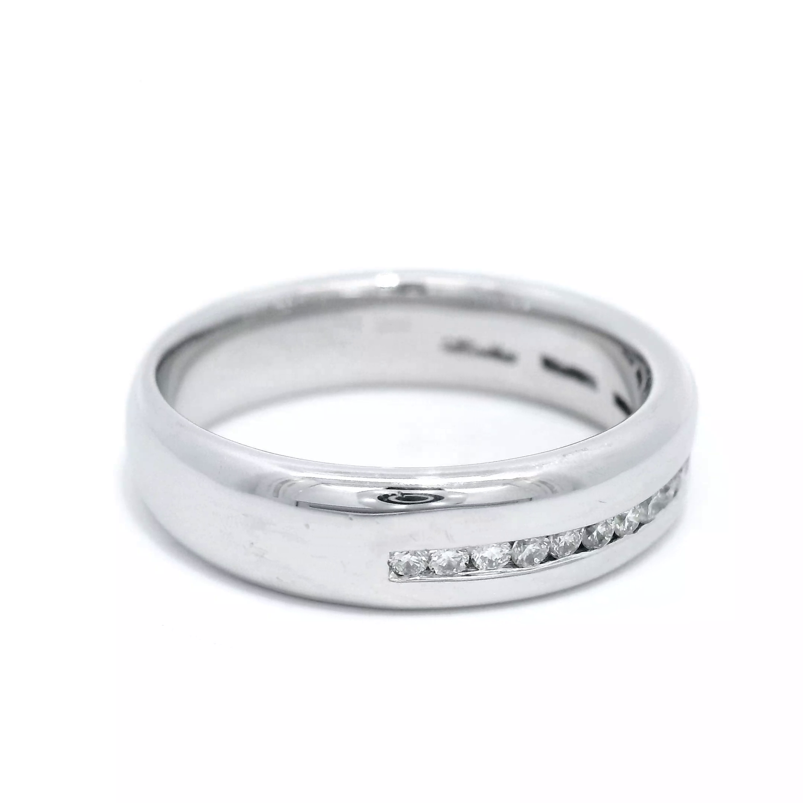 18 CARAT W/G DIA SET WEDDER SET WITH .23CT SMALLS SZ N