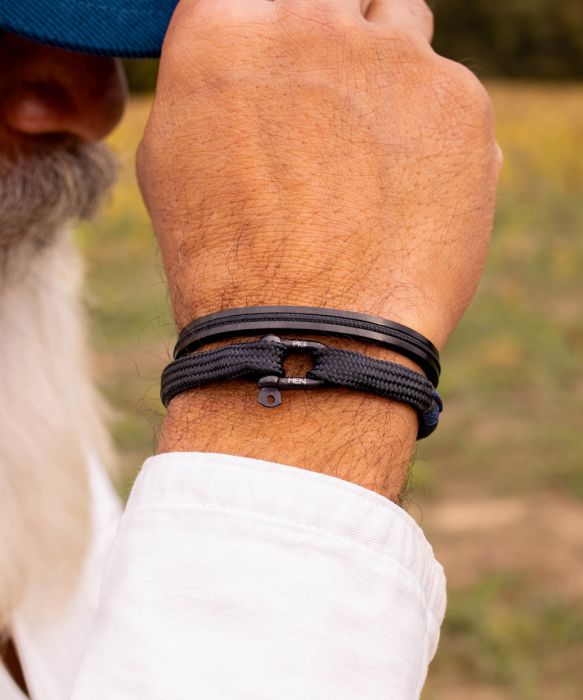 Pig & Hen "Vicious Vic" Men's Black Marine Rope Bracelet with Black Shackle - Medium