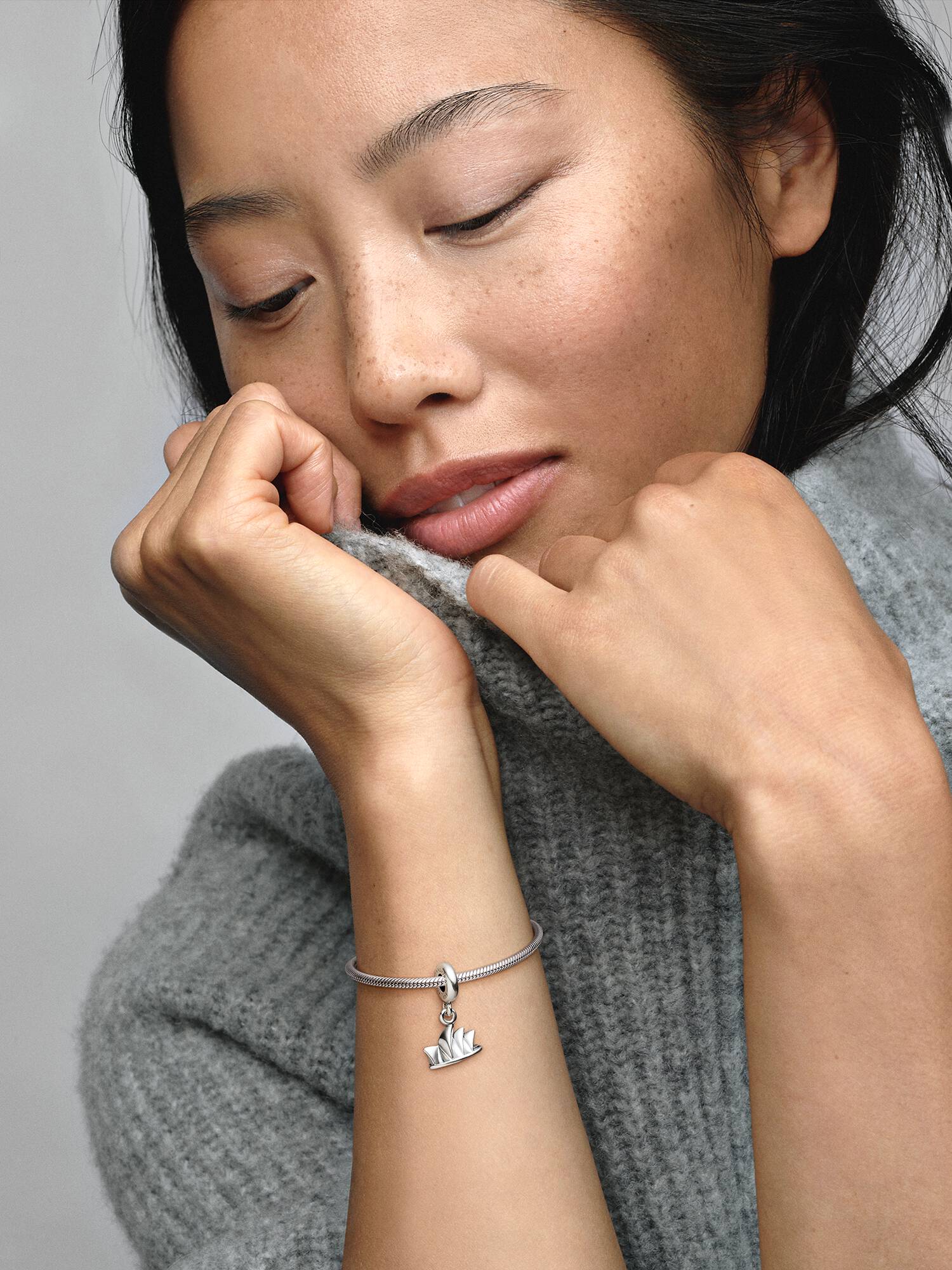 Pandora Sydney Opera House Dangle Charm