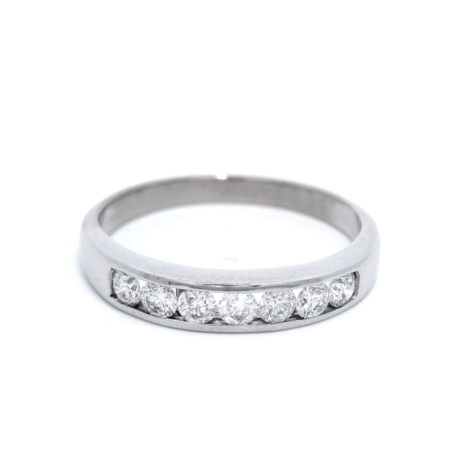 Q7 18CT W/G 7=.39CT RBC CHANNEL SET BAND SZ N