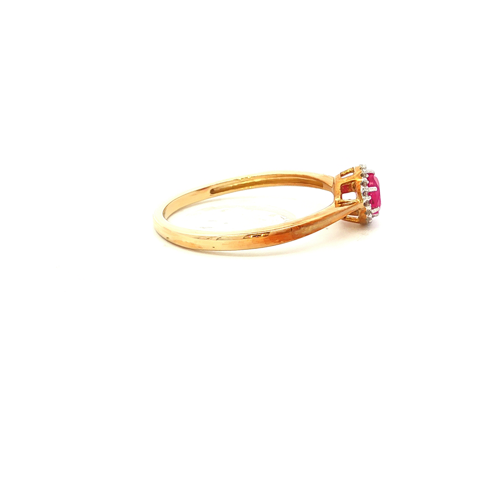 Diamond and Ruby Ring in Yellow Gold