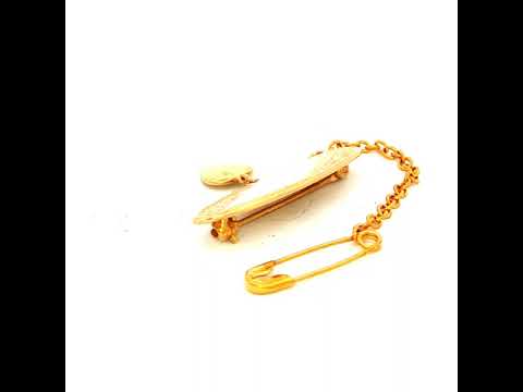 Heart Charm Embossed Children Brooch in Yellow Gold