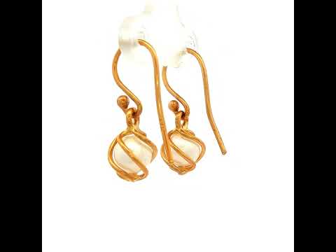 Cultured Fresh Water Pearls in 9 Carat Gold Sheppards Hook