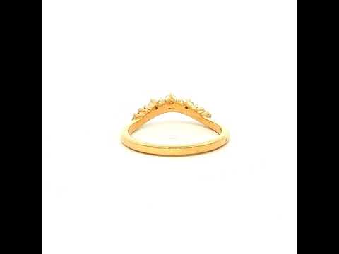 Diamond Curved Set Wedding Band in Yellow Gold