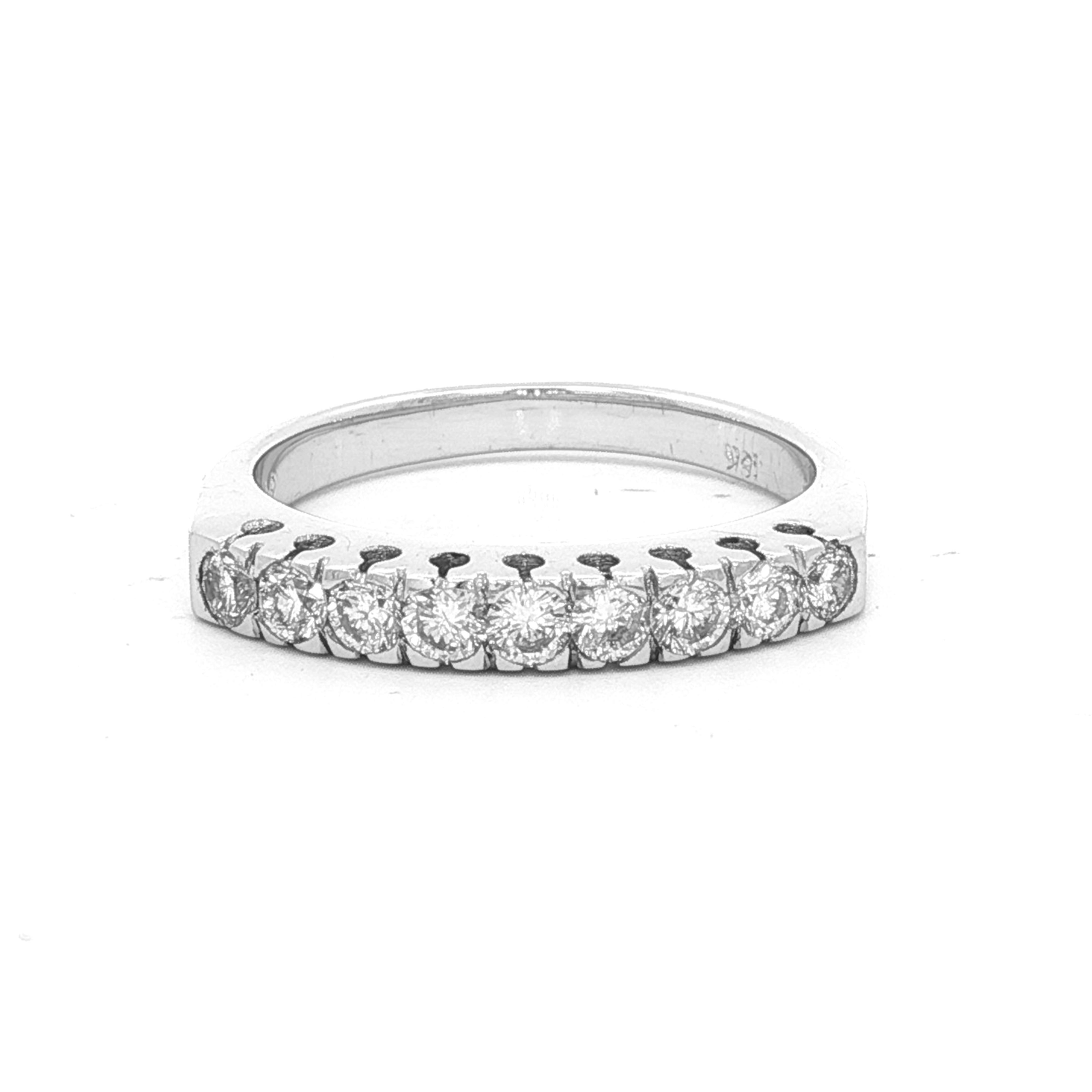 18 CARAT WHITE GOLD 9 STONE =.50CTDIA SZ M