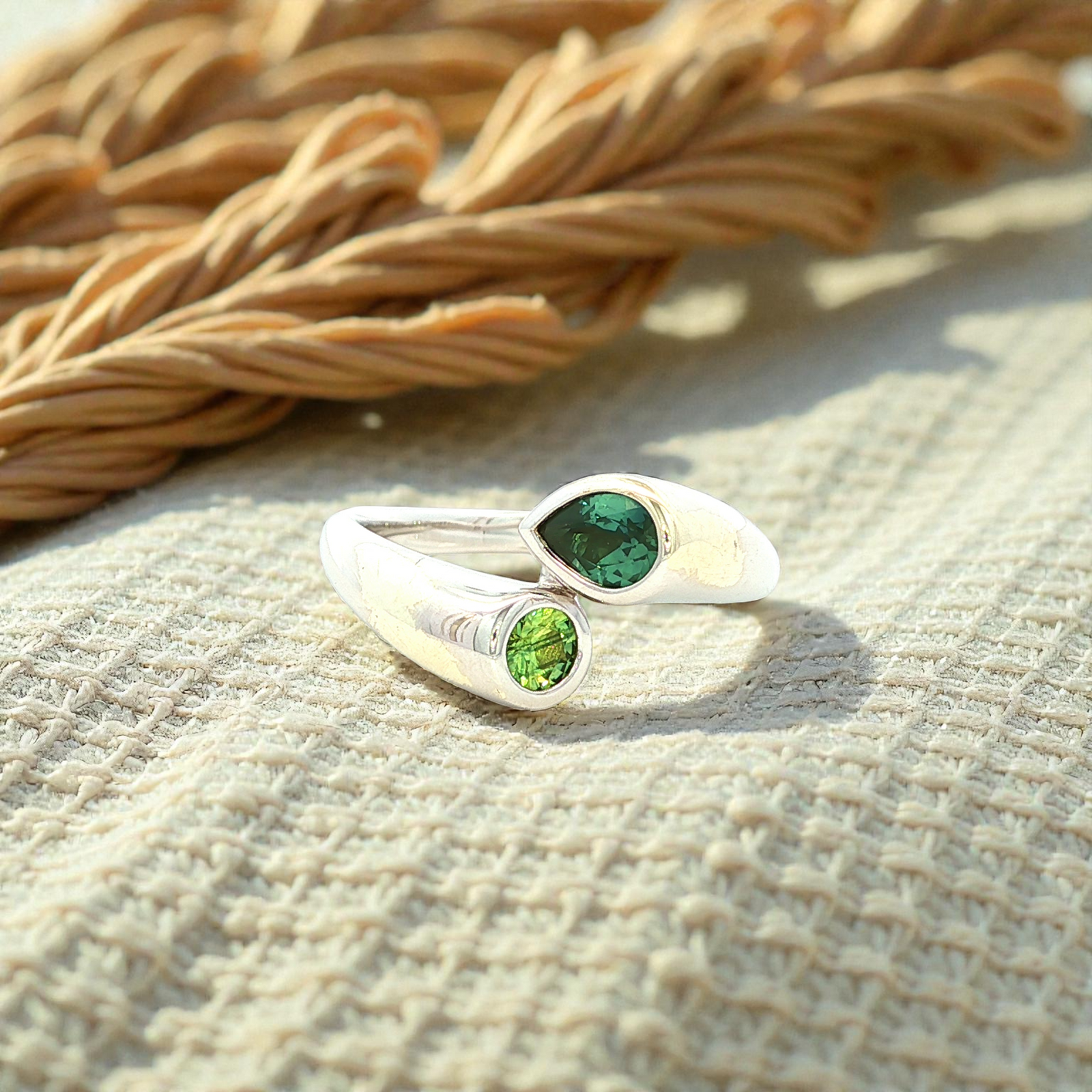 Solene Natural Australian Sapphire  Ring in White Gold