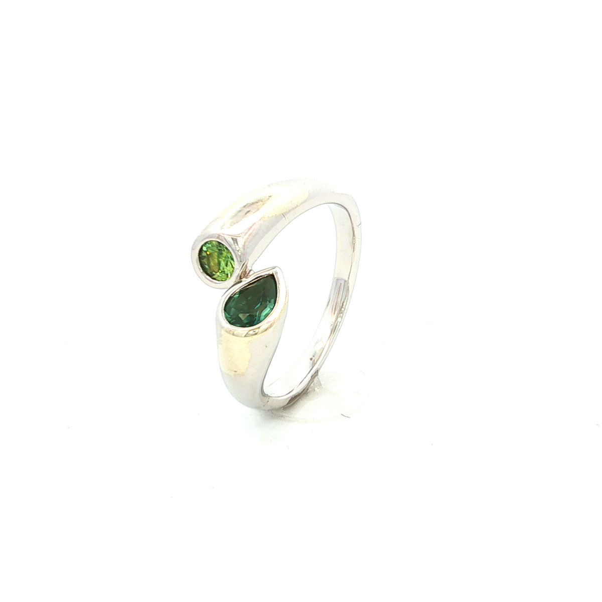 Solene Natural Australian Sapphire  Ring in White Gold