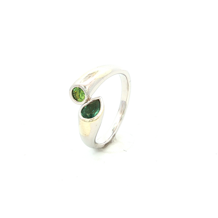 Solene Natural Australian Sapphire  Ring in White Gold