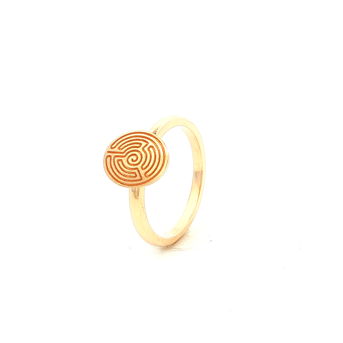 Oval Maze Ring in Yellow Gold