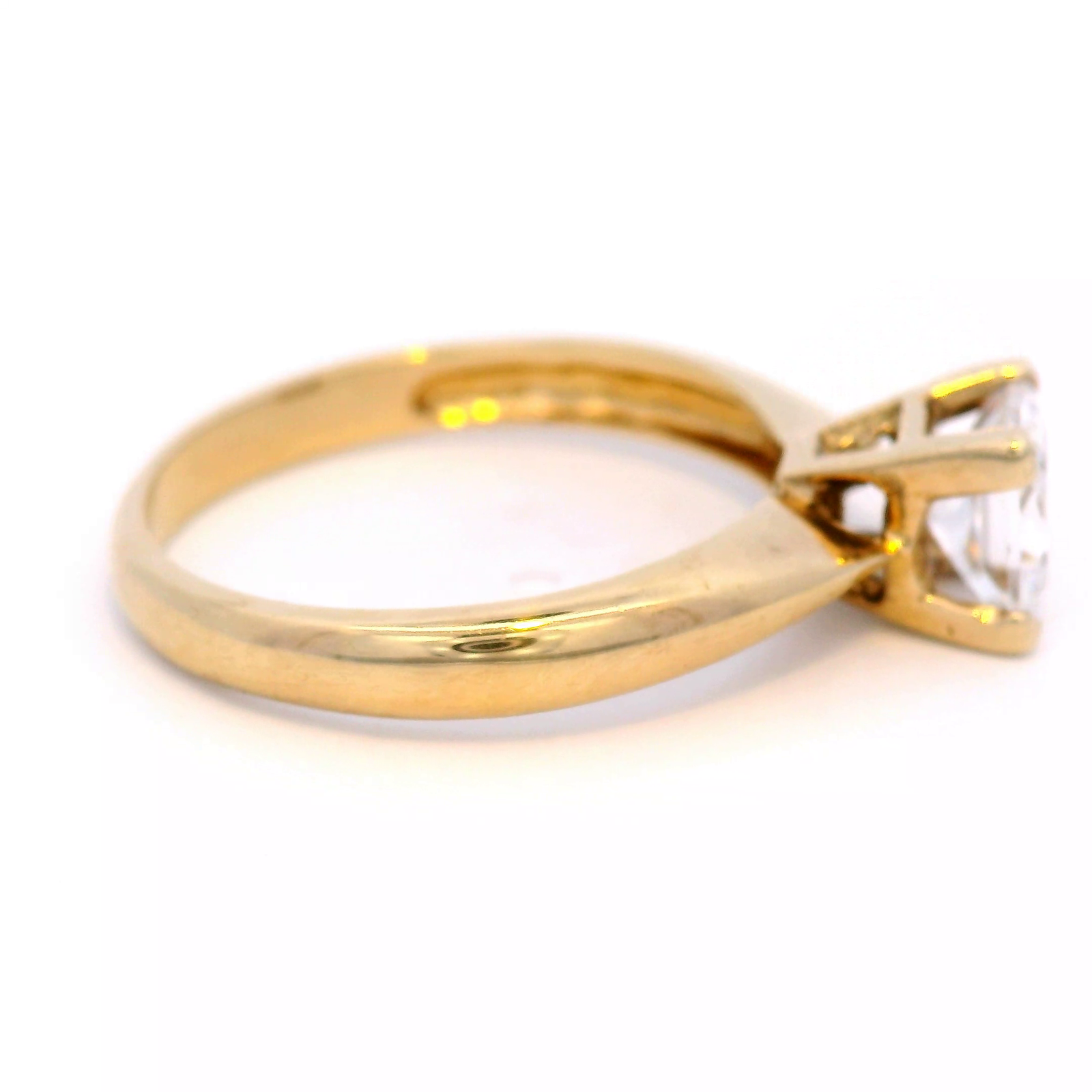 9 Carat Yellow Gold 1.25 Carat Cubic Zirconia Ring