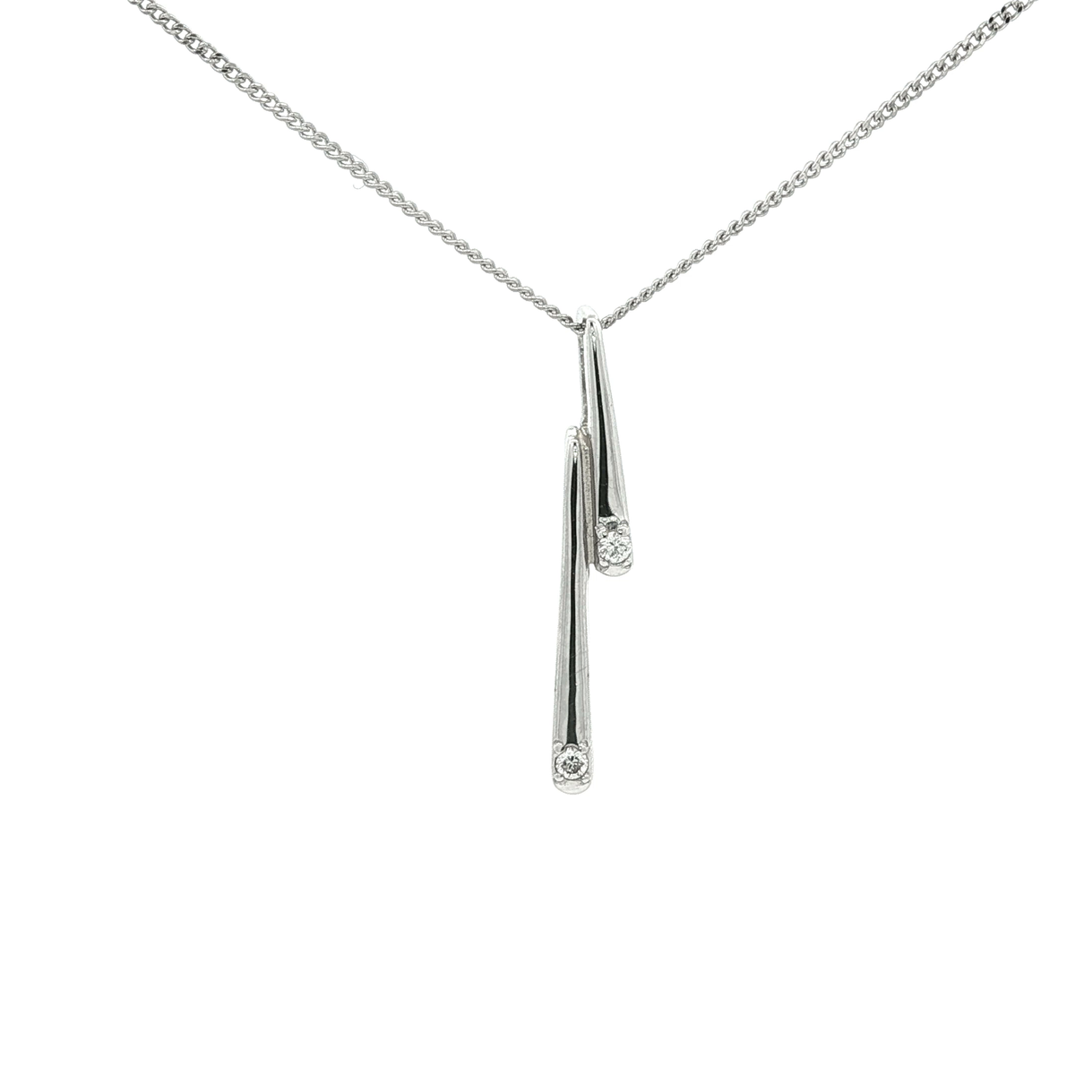 Contemporary White Gold Chain Necklace with Round Cut Diamonds