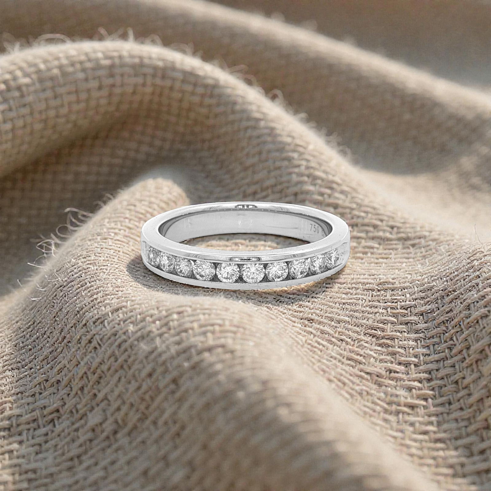 18CT W/G CHANNEL DI ET RI =.50PT SZ O