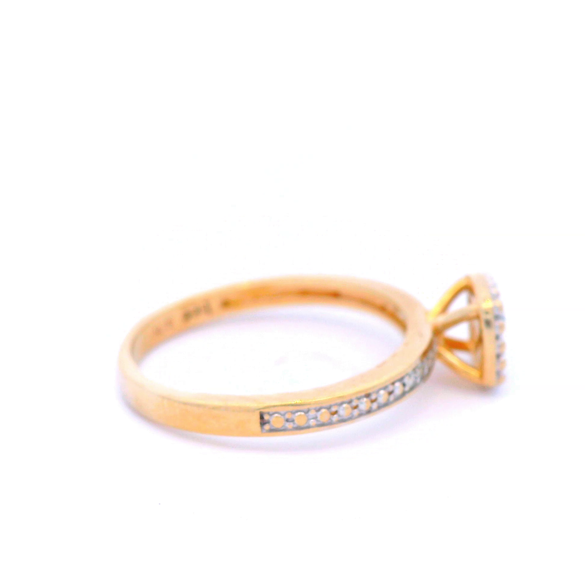 Diamond Set Flower Ring Illusioin Set in 9 Carat Yellow and White Gold