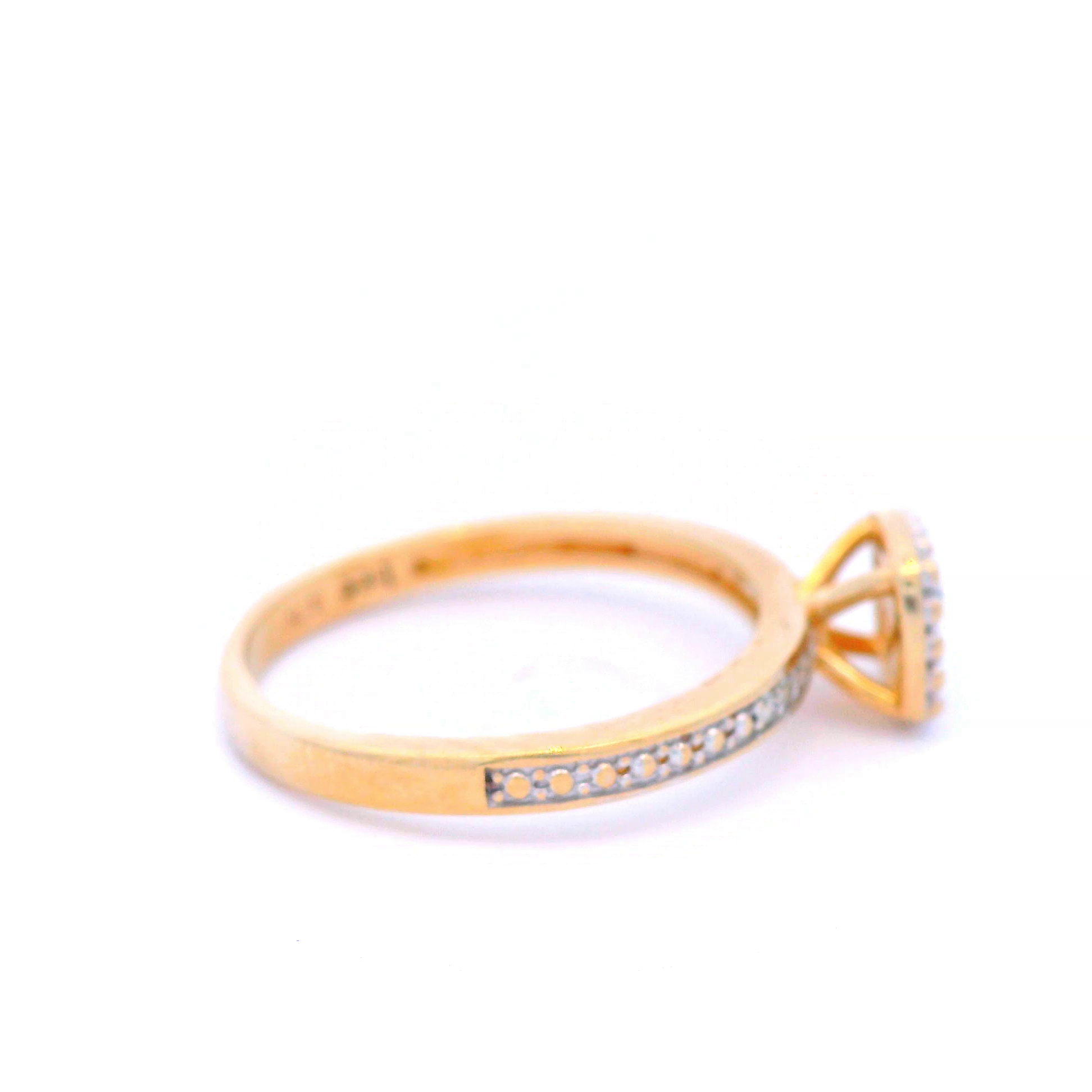 Diamond Set Flower Ring Illusioin Set in 9 Carat Yellow and White Gold