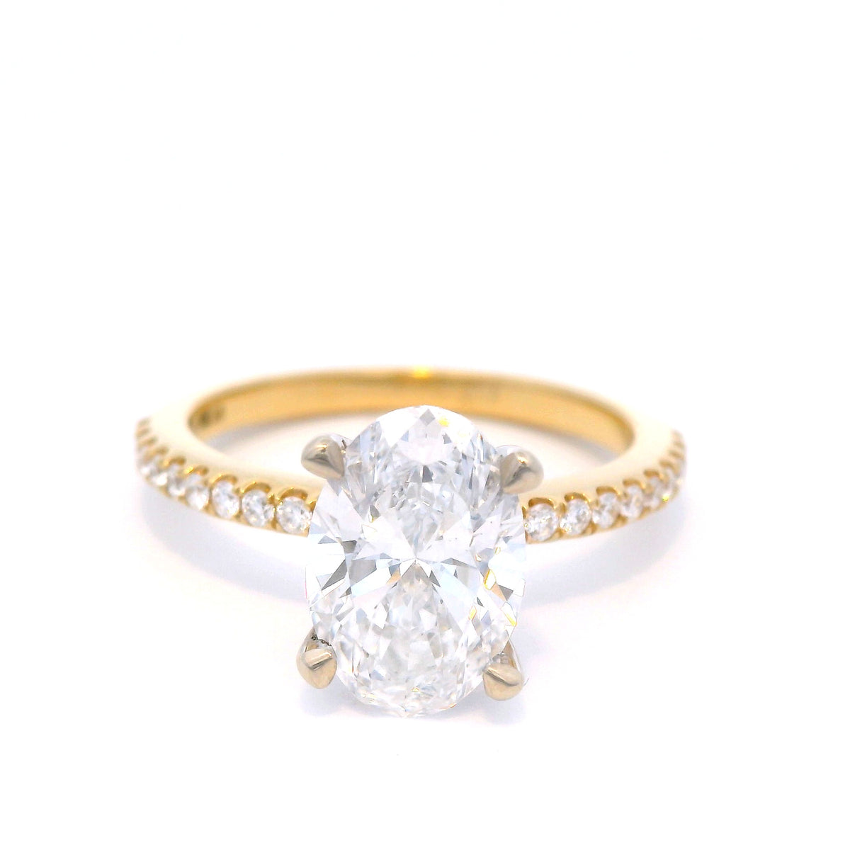 18 Carat Yellow Gold Diamond Ring