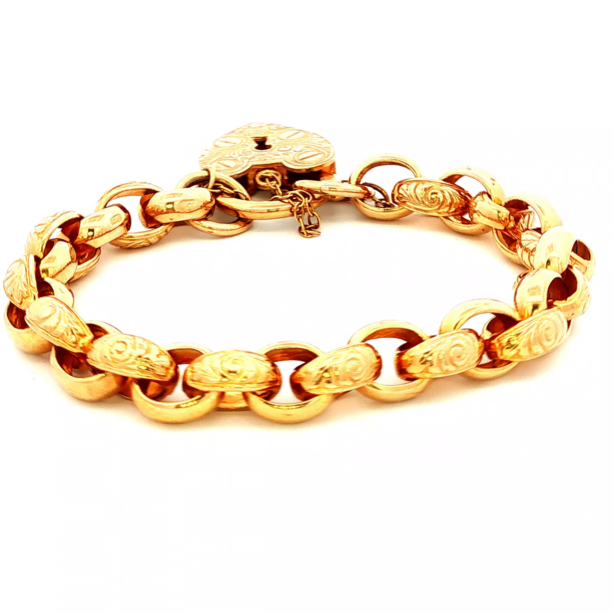 Solid Plain & Engraved Belcher Bracelet in Yellow Gold