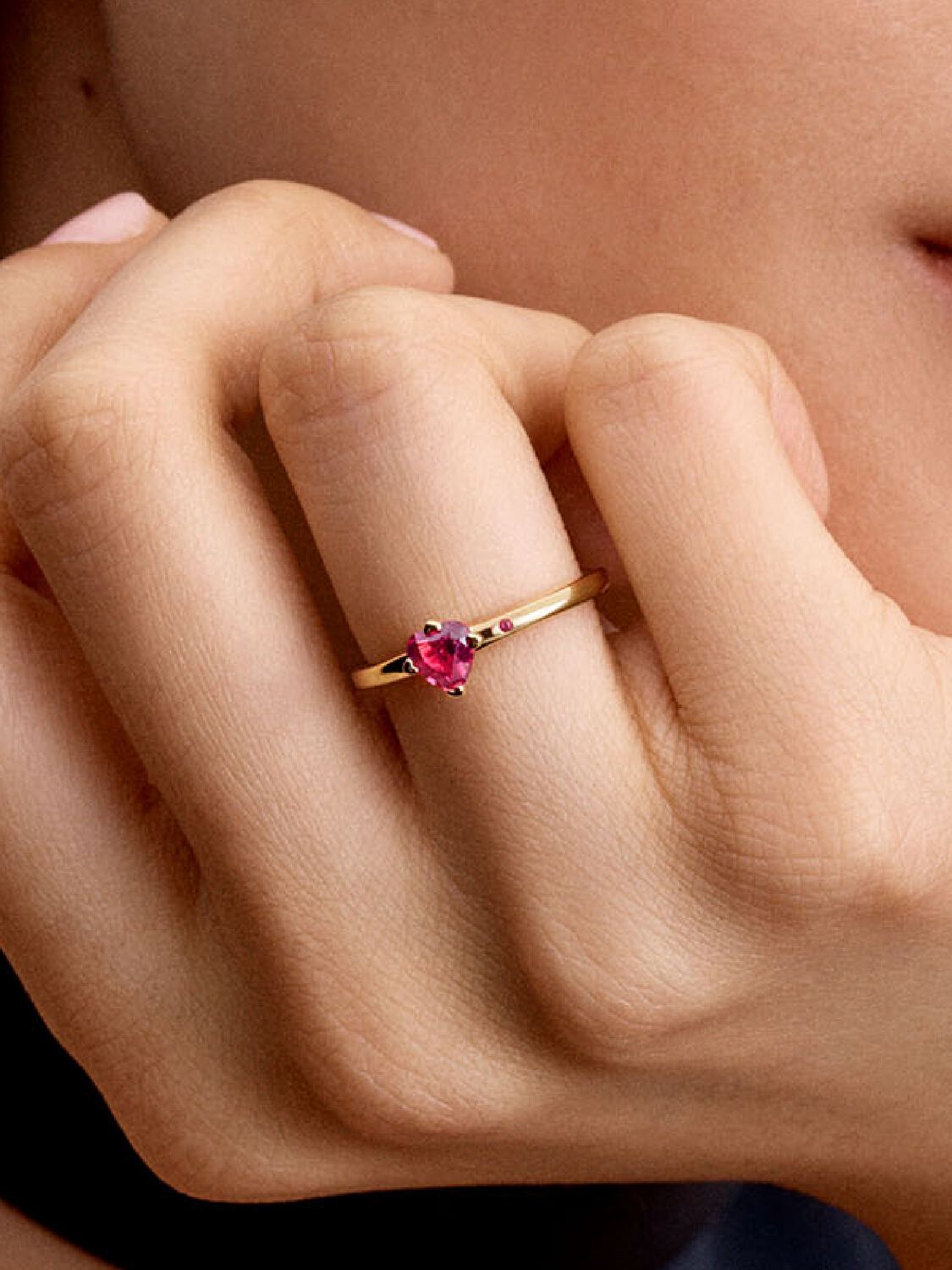 Heart 14k gold-plated ring with cherries jubilee red crystal